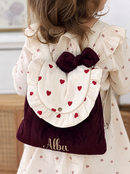 Le sac à dos Églantine gaze coeurs rouges et velours cerise