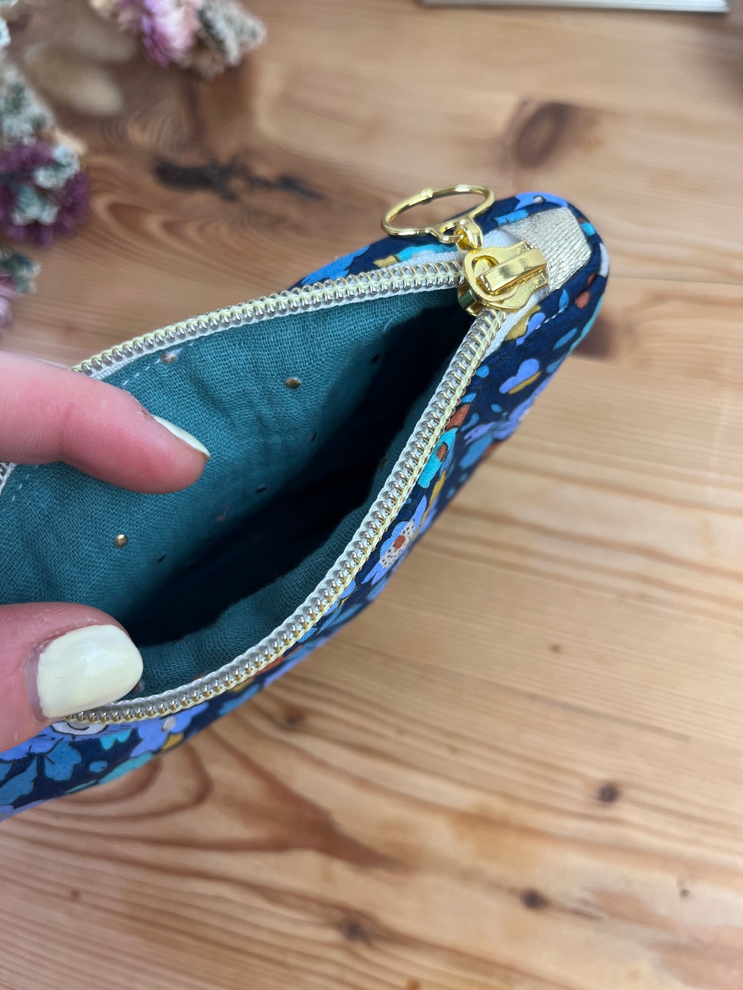 Babette the flat gold jacquard clutch