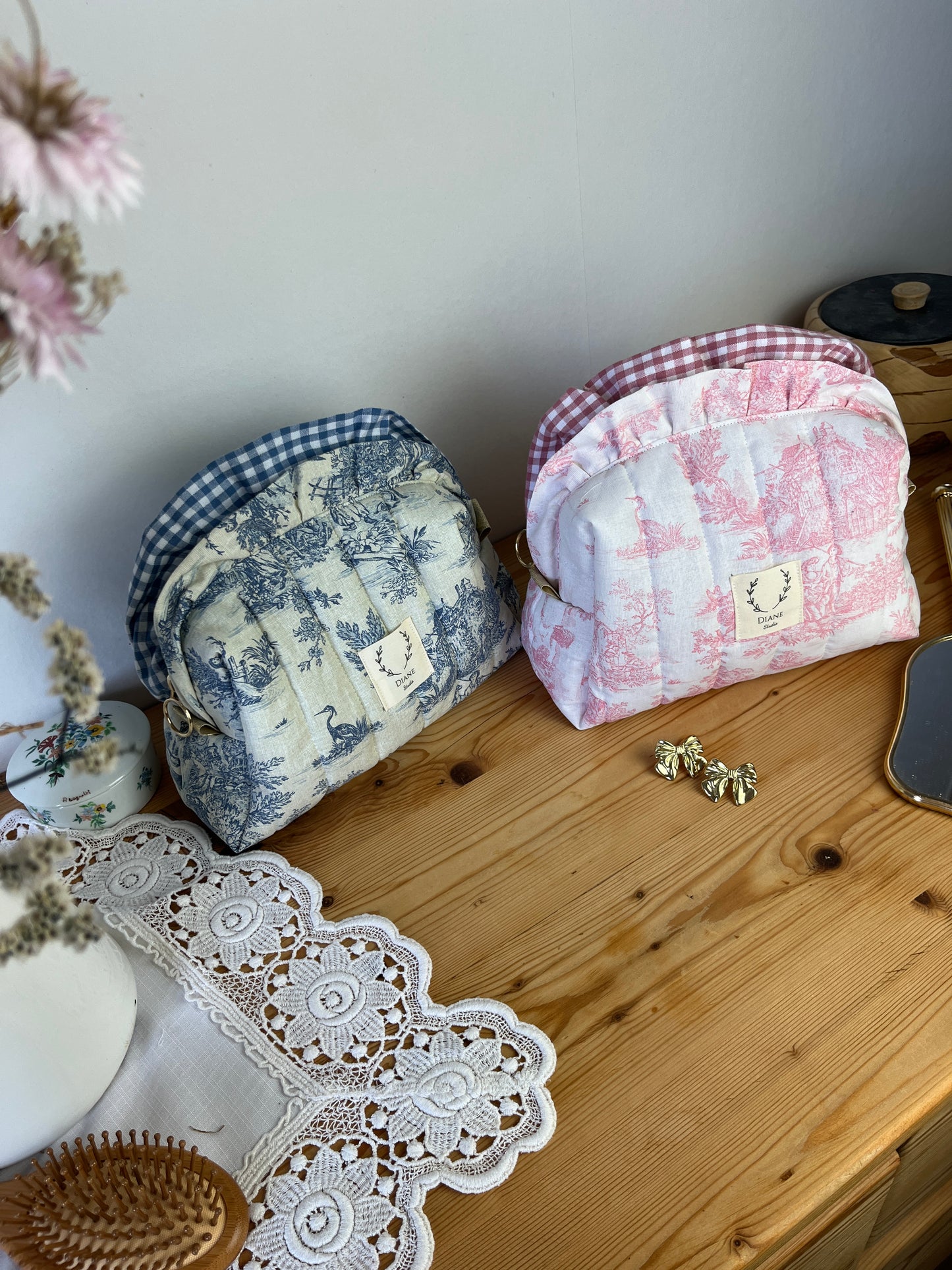 Colette's quilted toiletry bag and its bow
