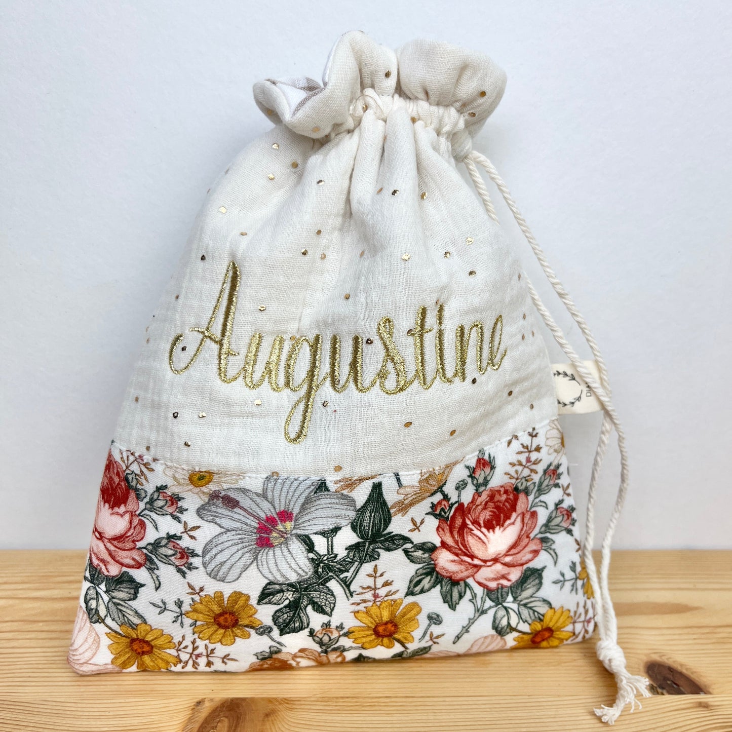 Vintage floral pouch