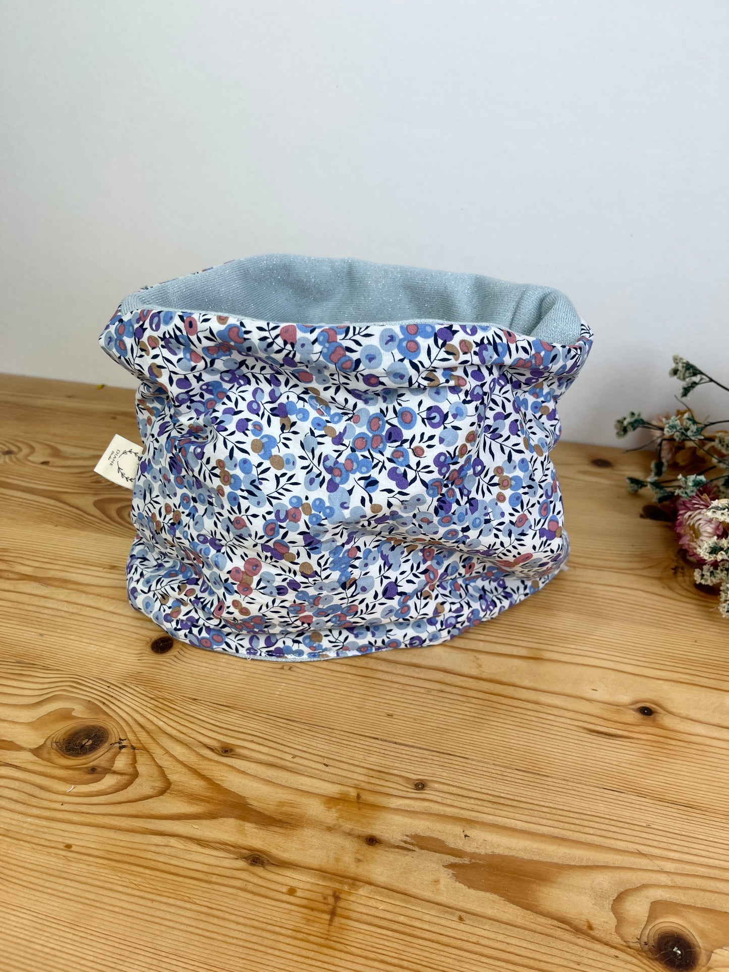 Baby flower and glitter neck warmer