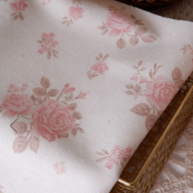 Jacquard roses doré-série limitée