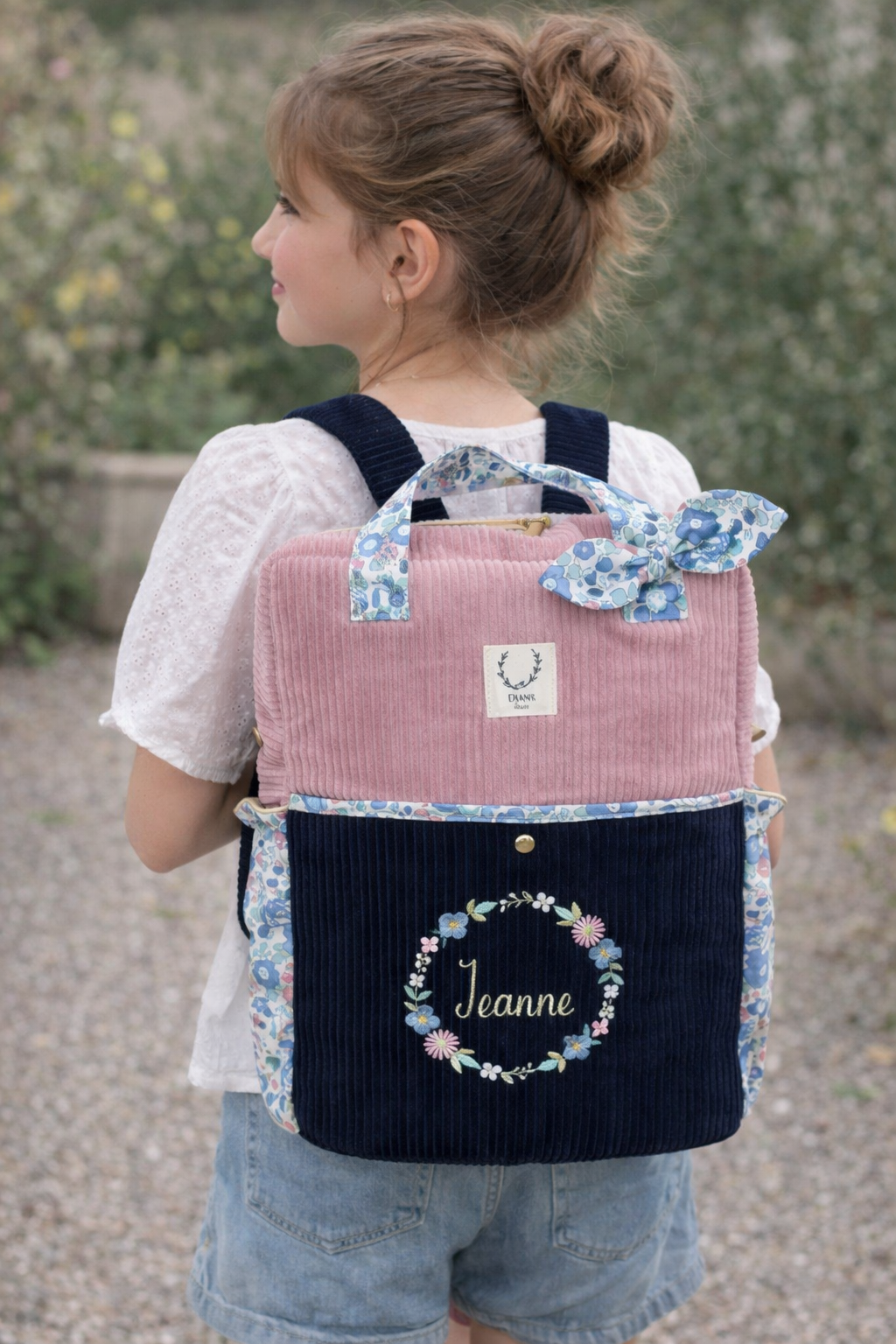 The Leo backpack for primary and secondary school