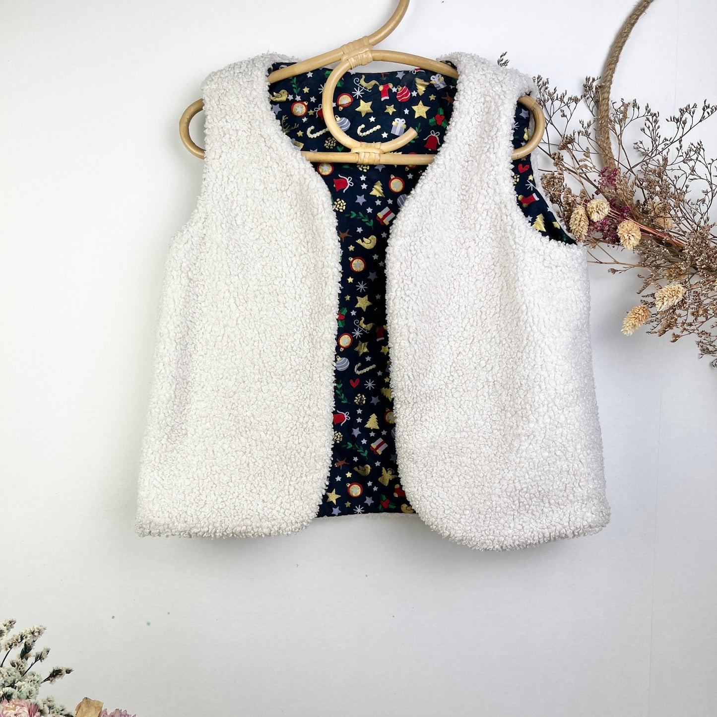 The Albane children's vest is 100% customizable.