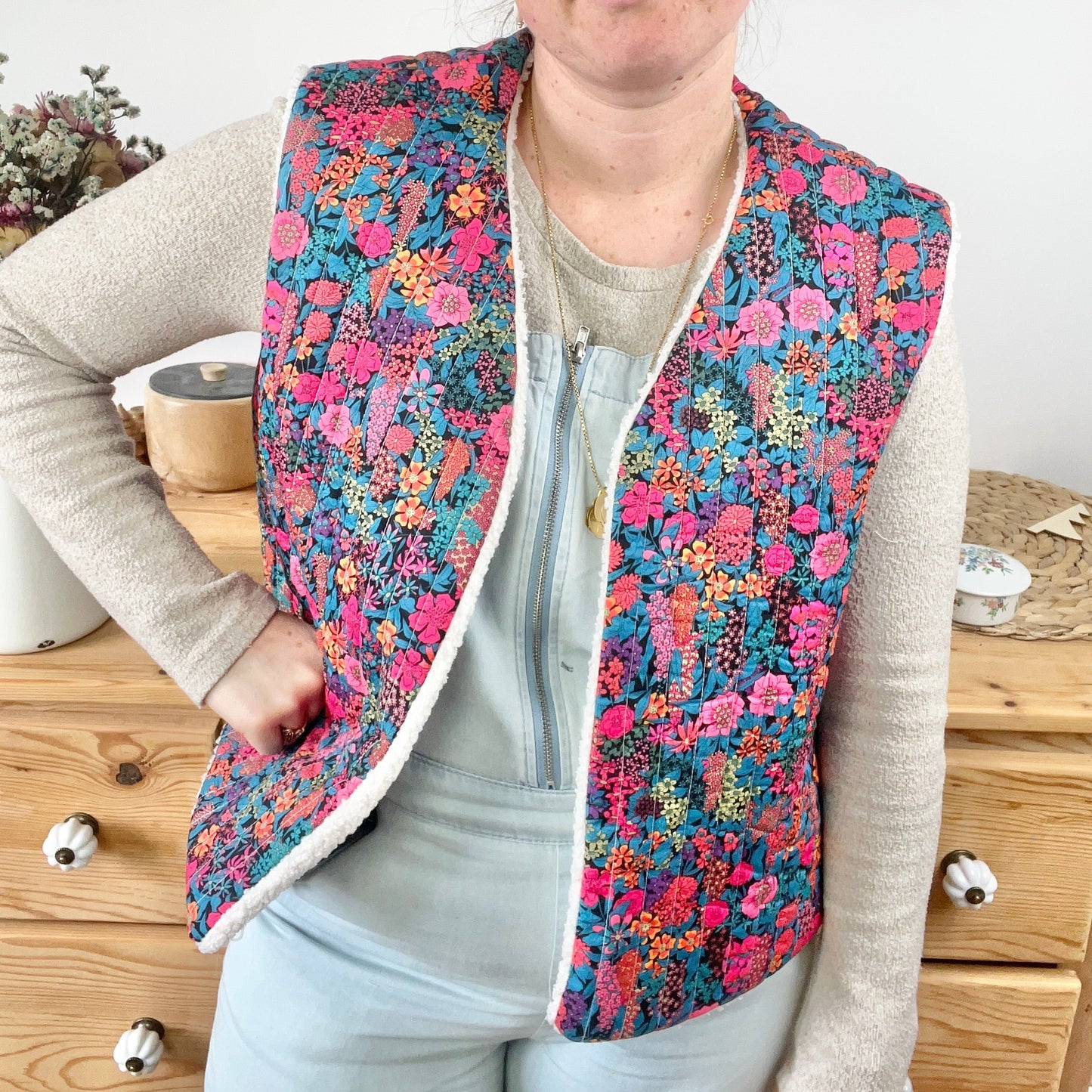 The Albane adult vest is 100% customizable