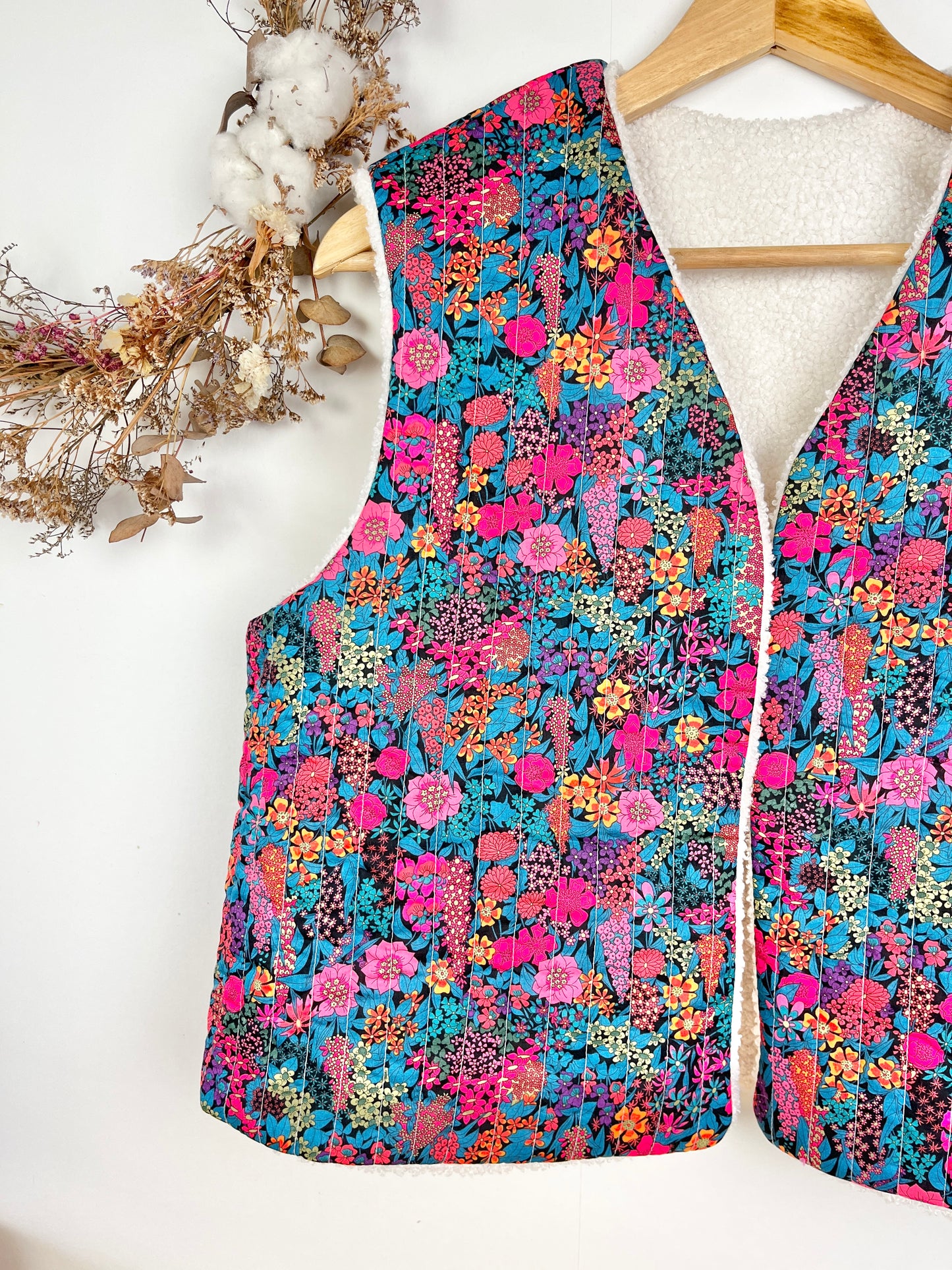 The Albane adult vest is 100% customizable