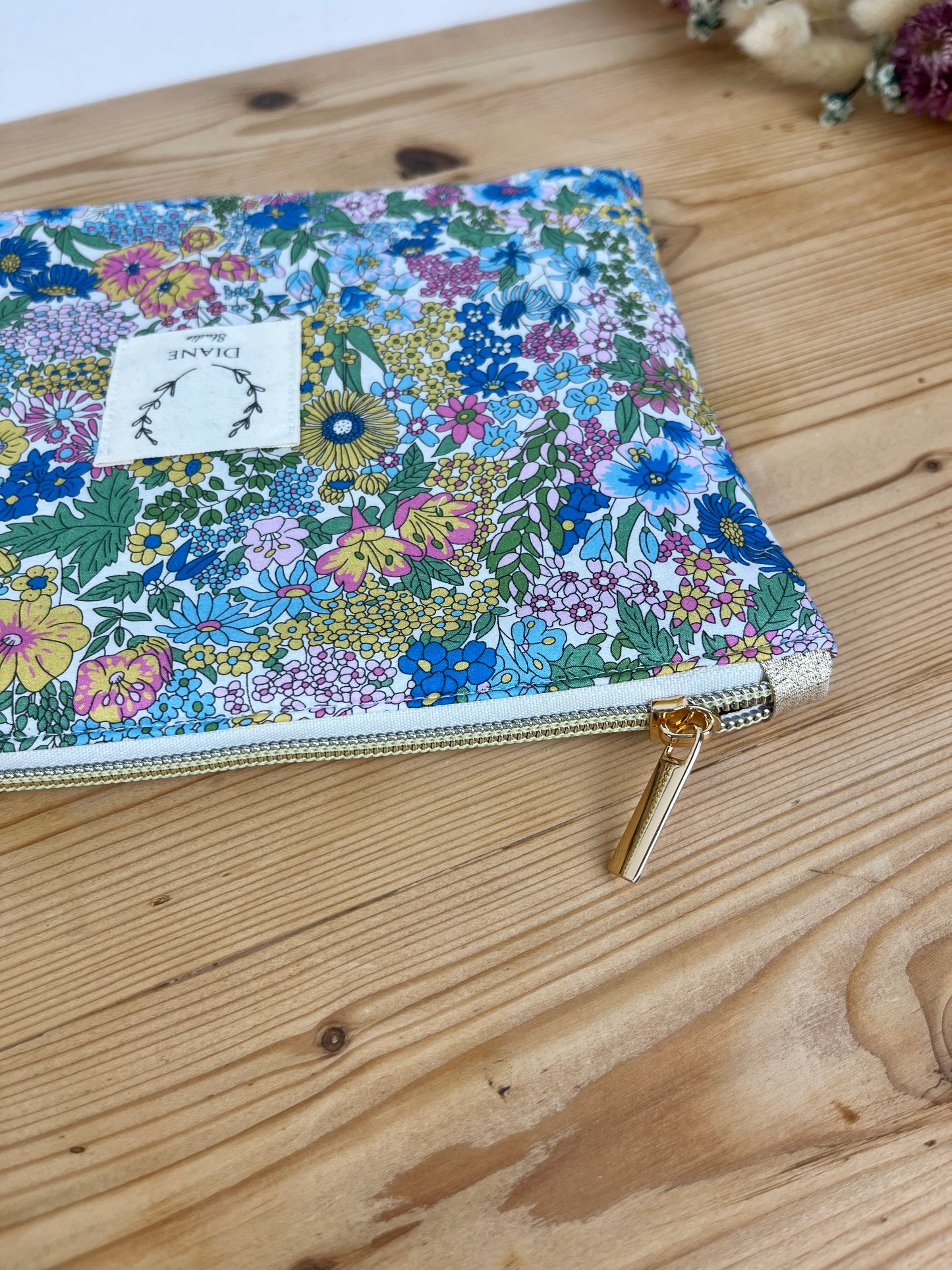 Babette, the 100% customizable flat pouch