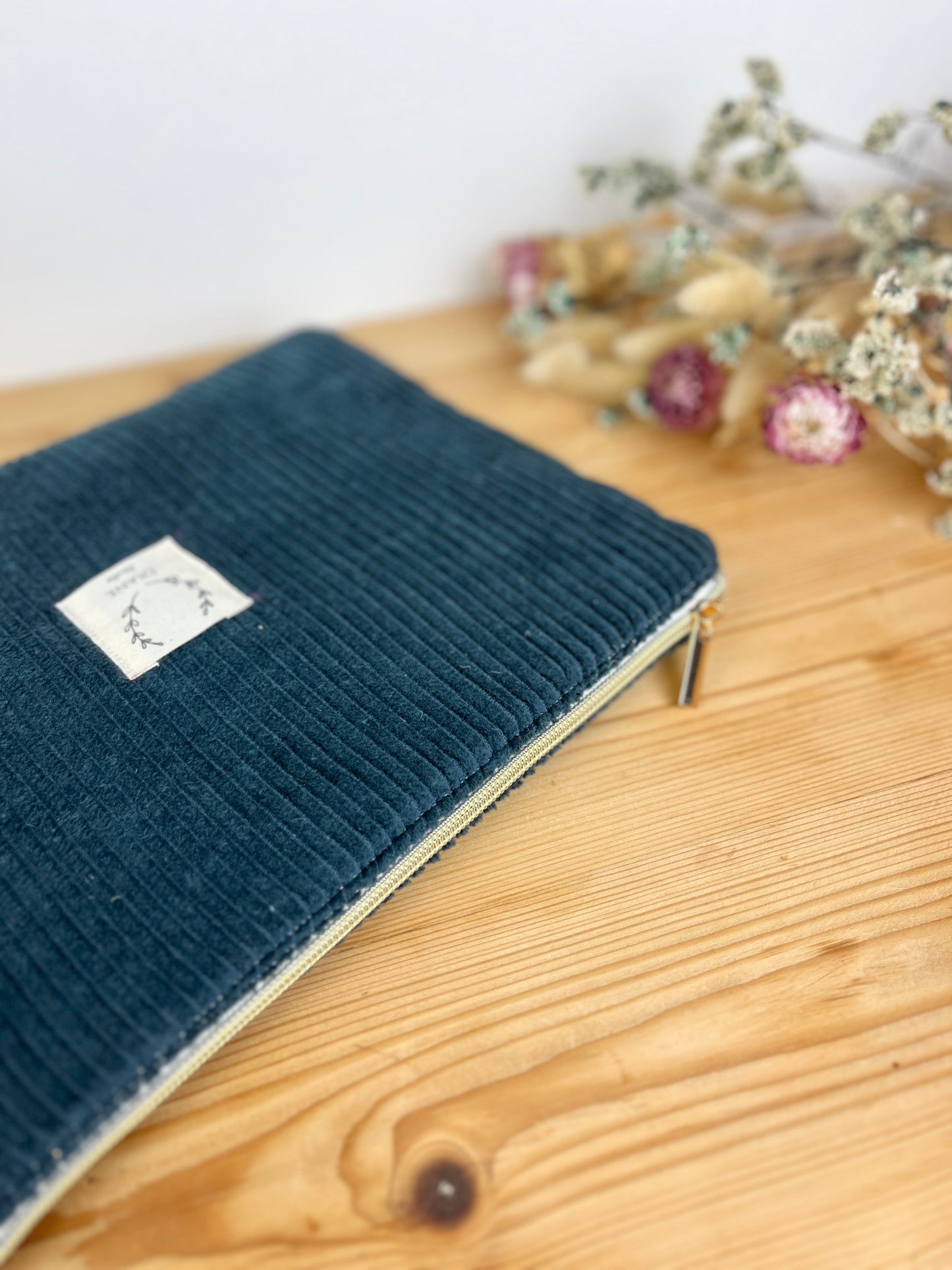 Babette, the 100% customizable flat pouch
