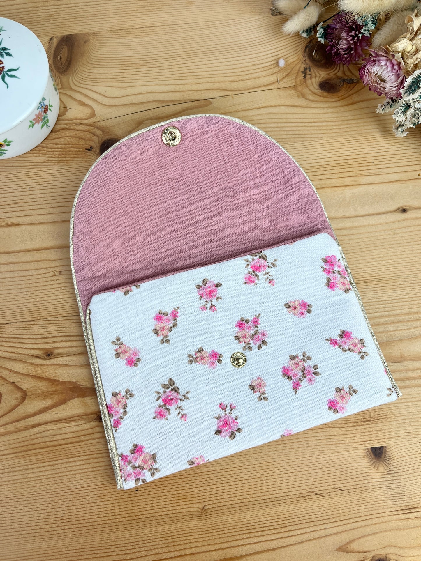 The little roses wallet