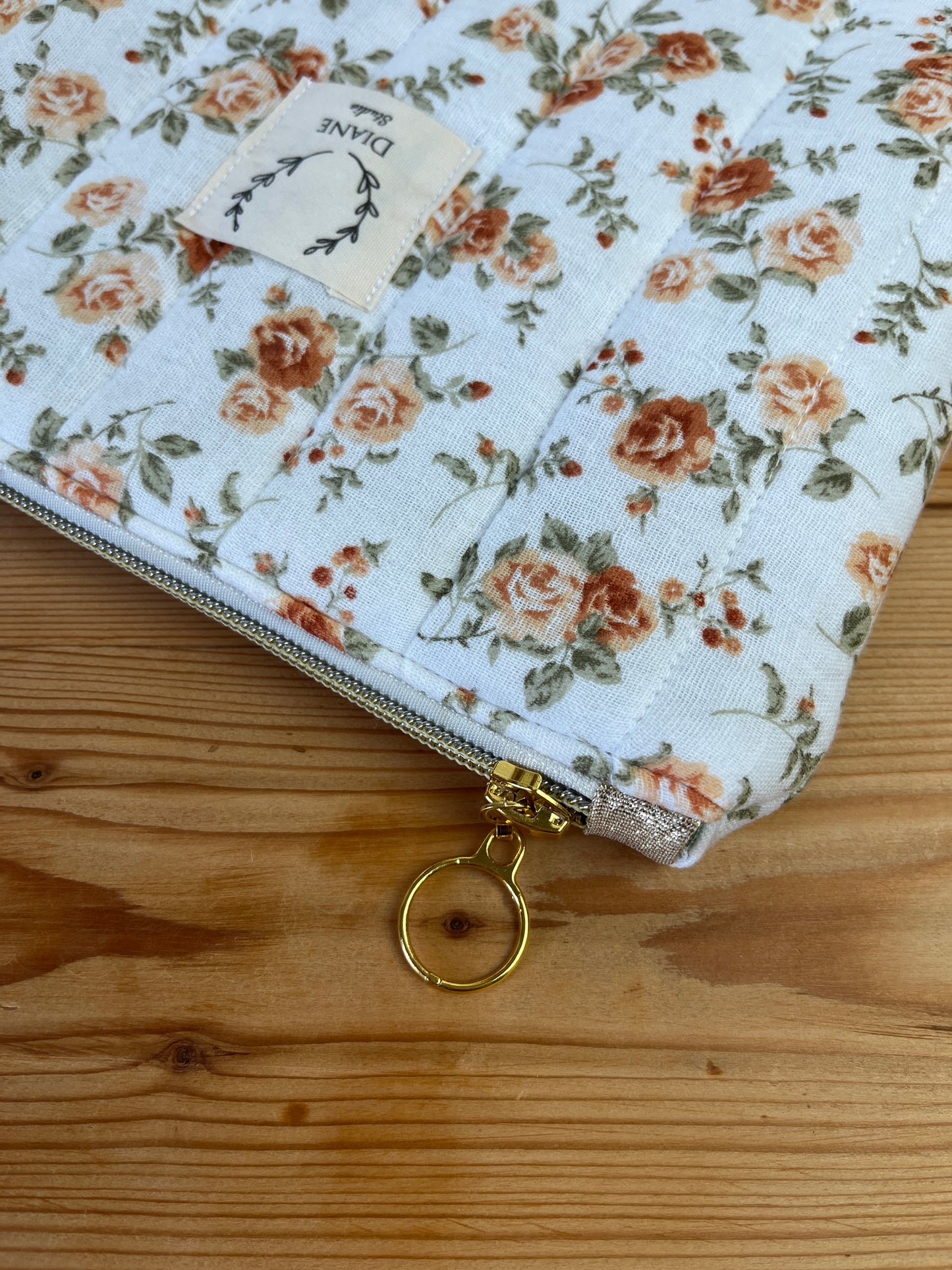 Babette the flat gold jacquard clutch