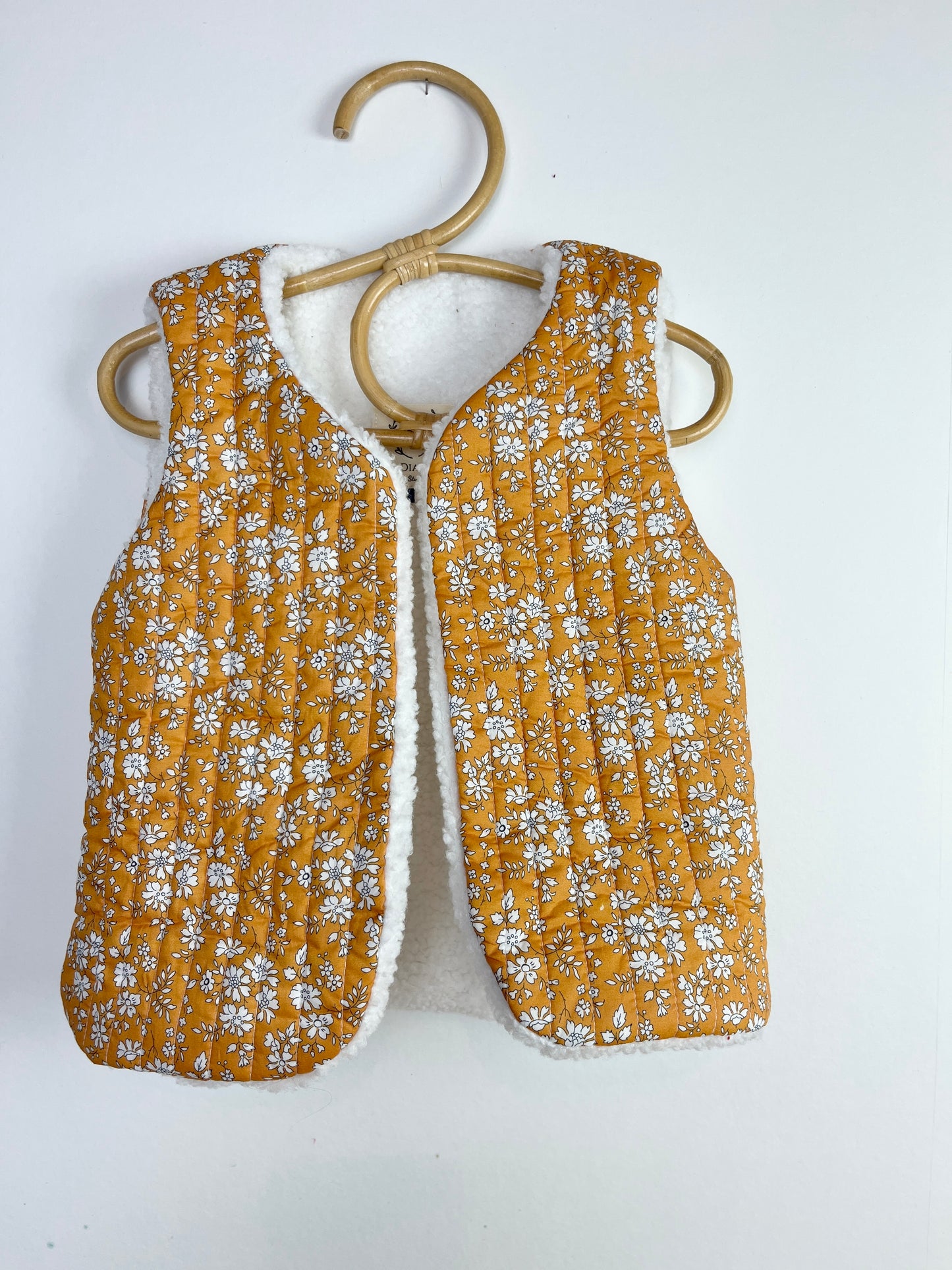 Set: The Albane vest for children and adults