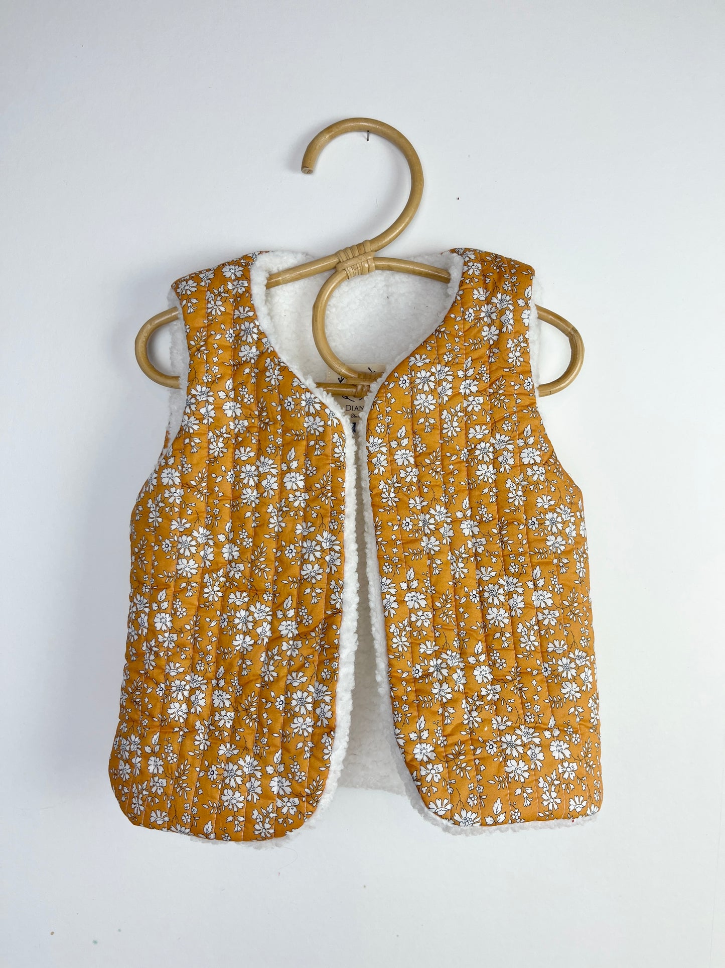 Set: The Albane vest for children and adults