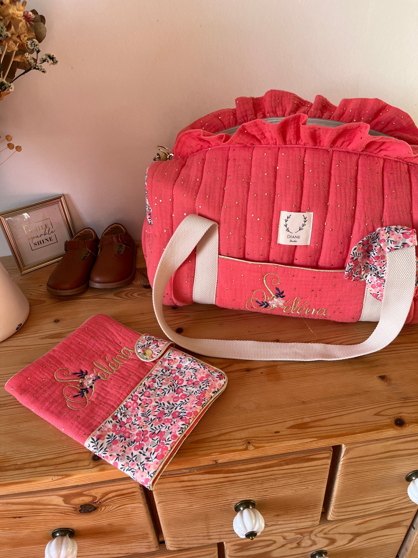 Set: duffel bag and notebook cover, 100% customizable