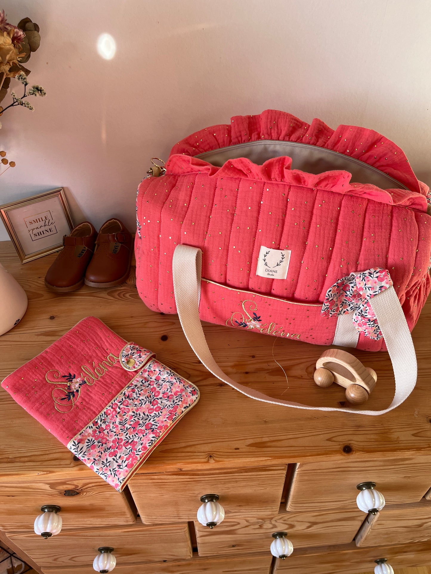 Set: duffel bag and notebook cover, 100% customizable