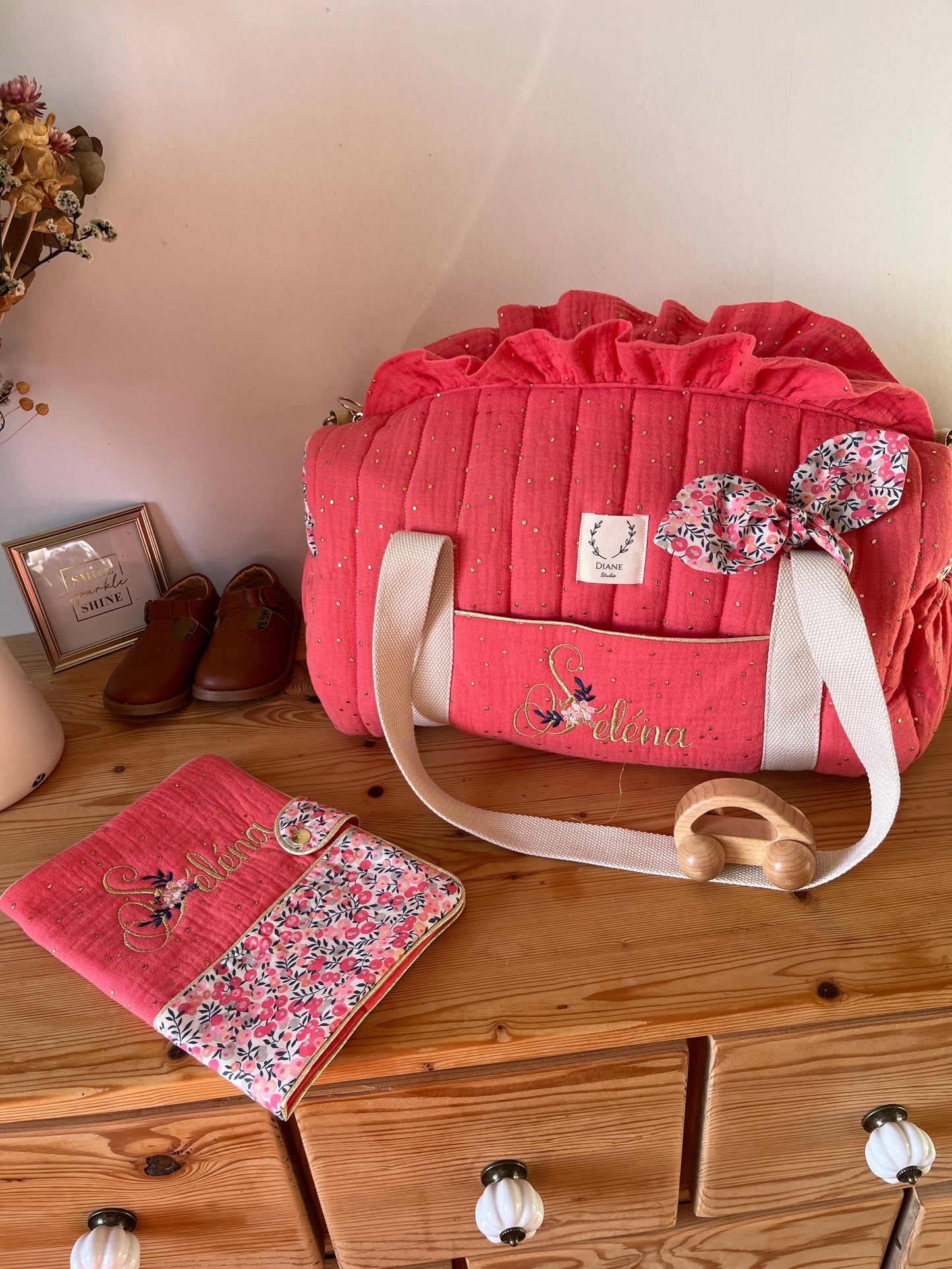 Set: duffel bag and notebook cover, 100% customizable