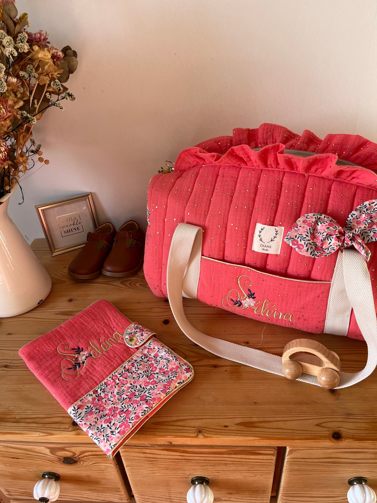 Set: duffel bag and notebook cover, 100% customizable