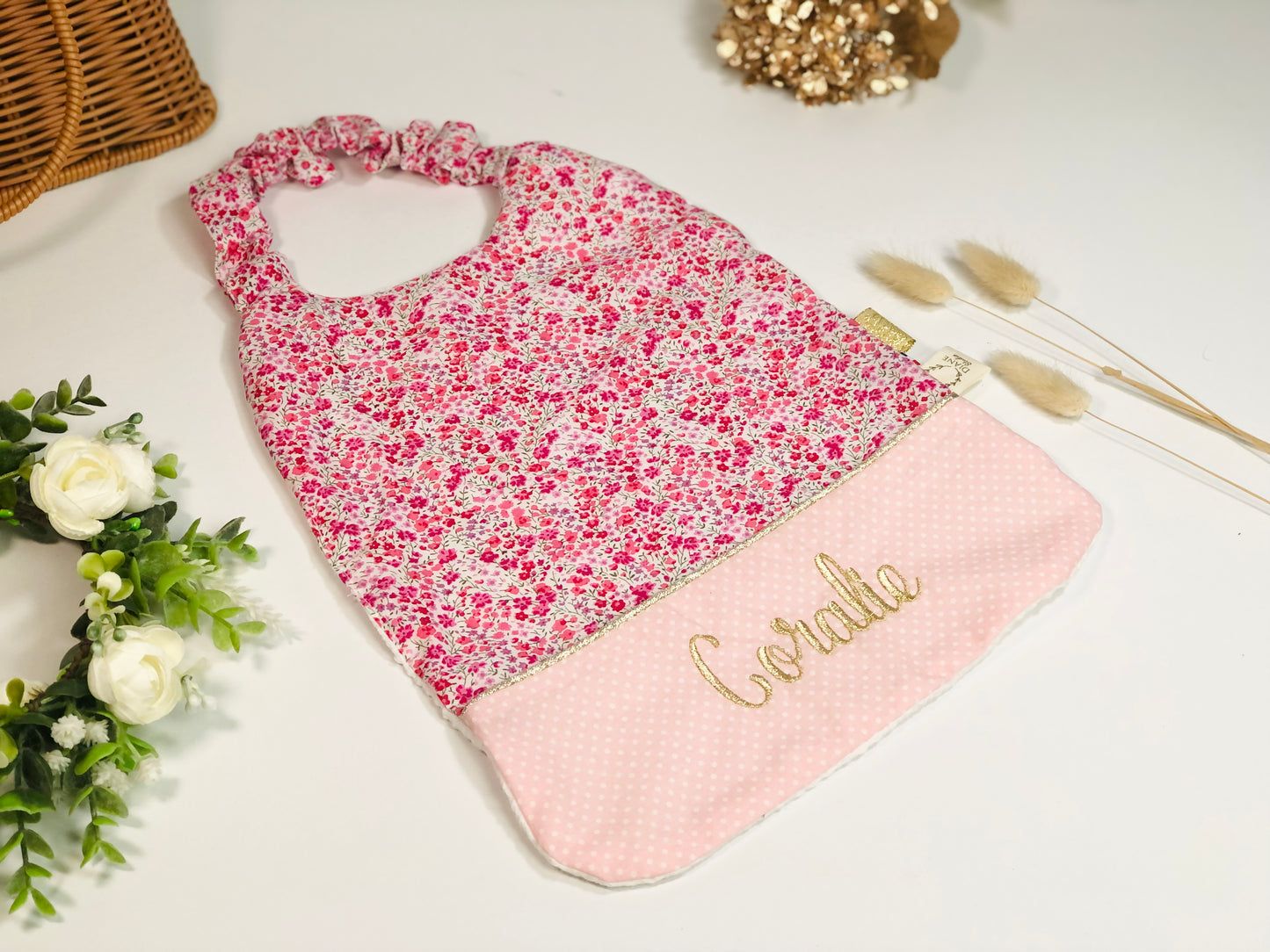 The 100% customizable elasticated towel