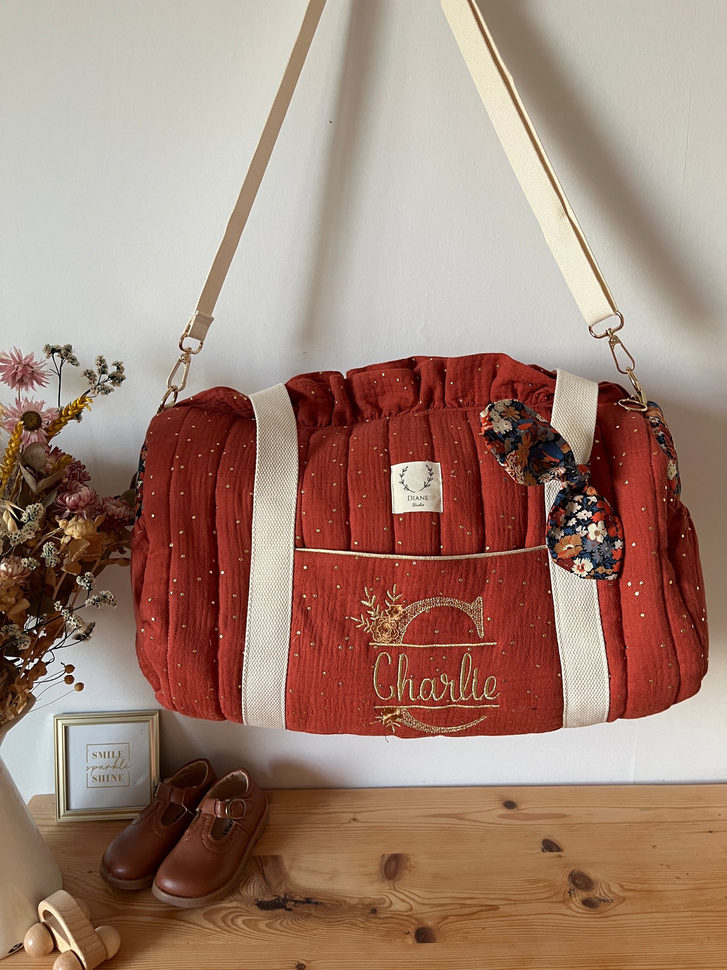 Louison the children's duffel bag with initial lace