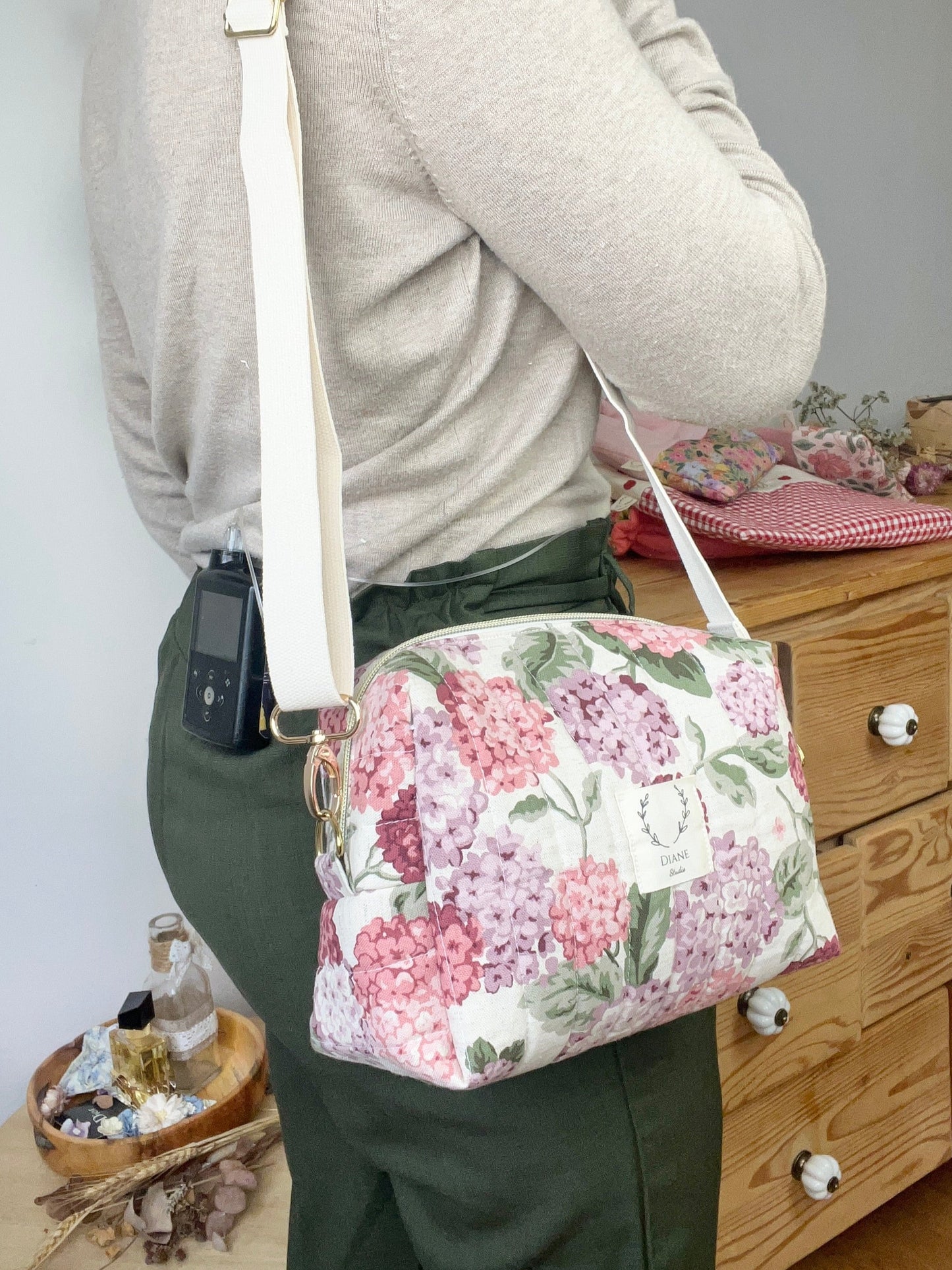 Colette le sac bandoulière hortensias roses -sur commande