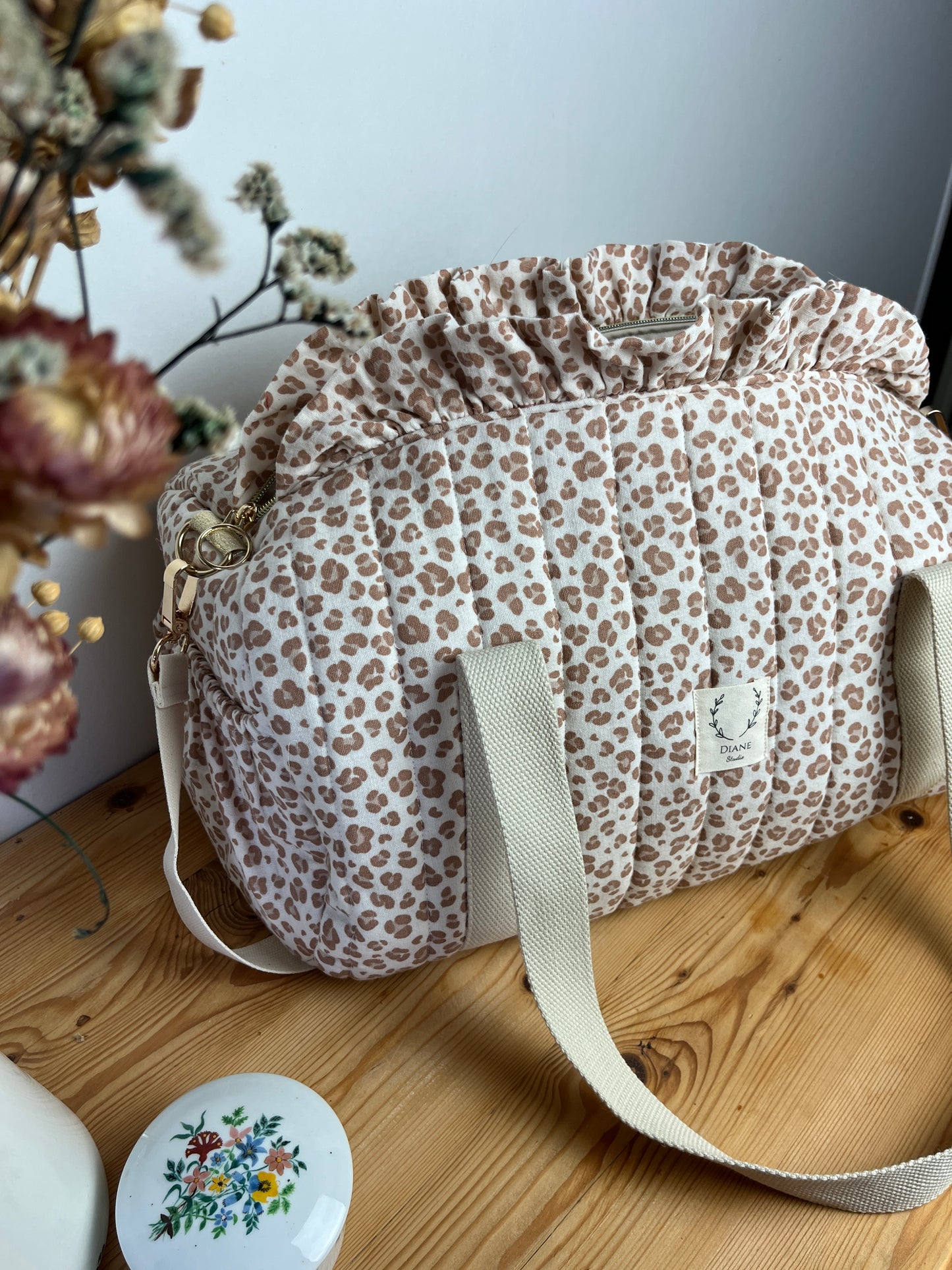 Sac Louison à volant  léopard beige