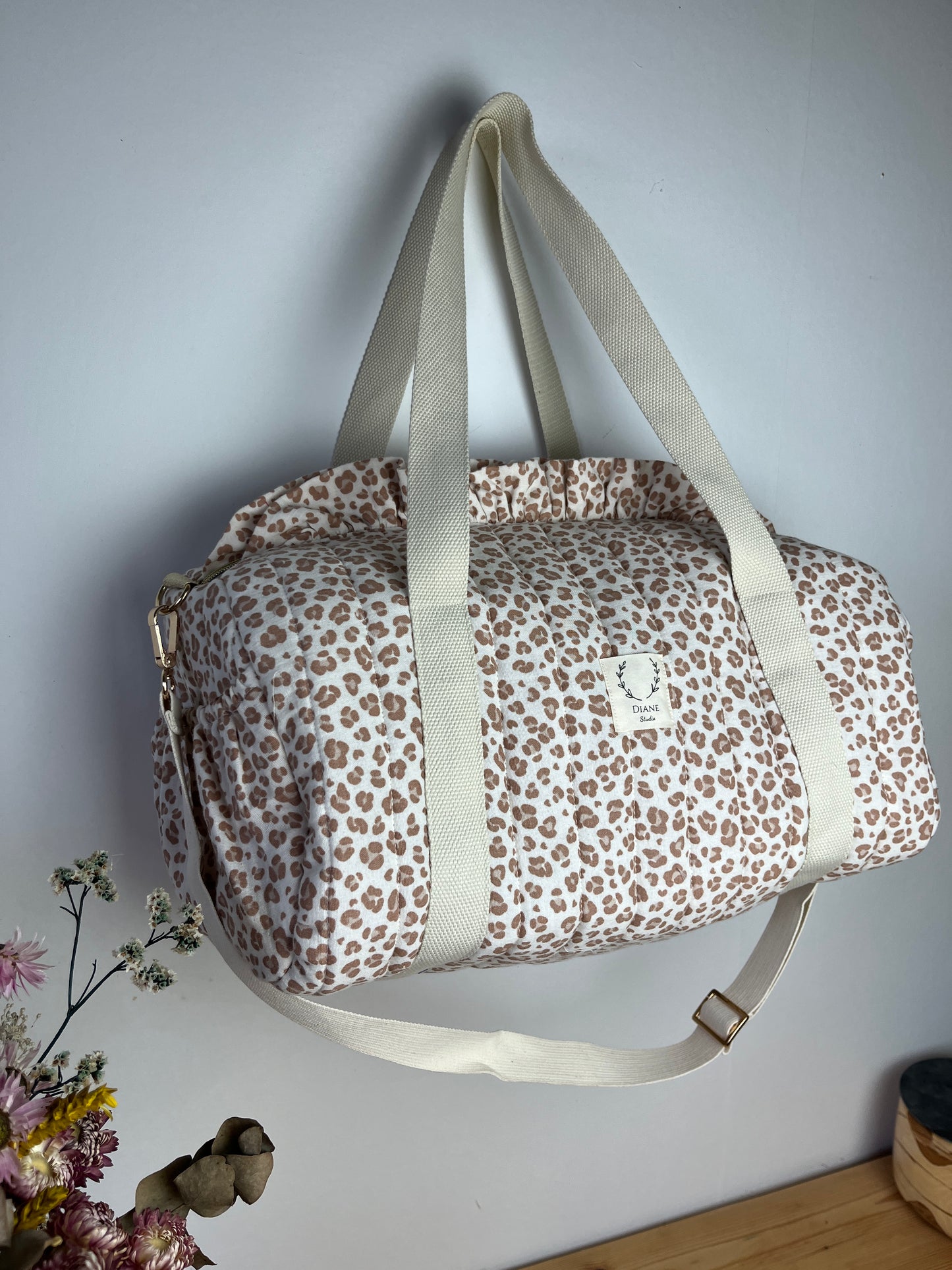 Sac Louison à volant  léopard beige