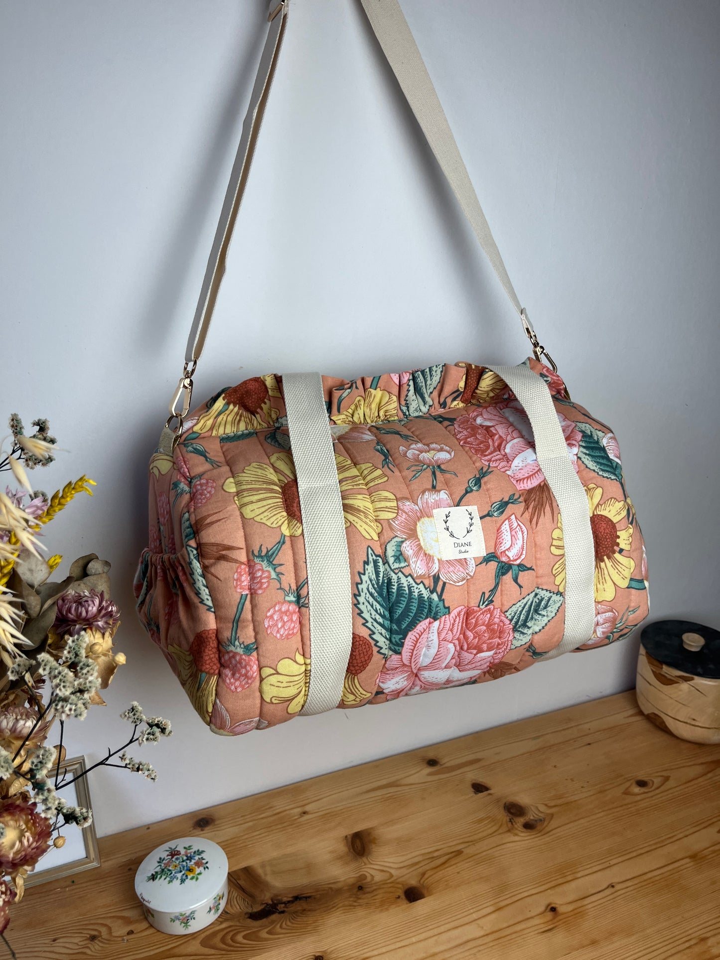 Louison the children's duffel bag with initial lace