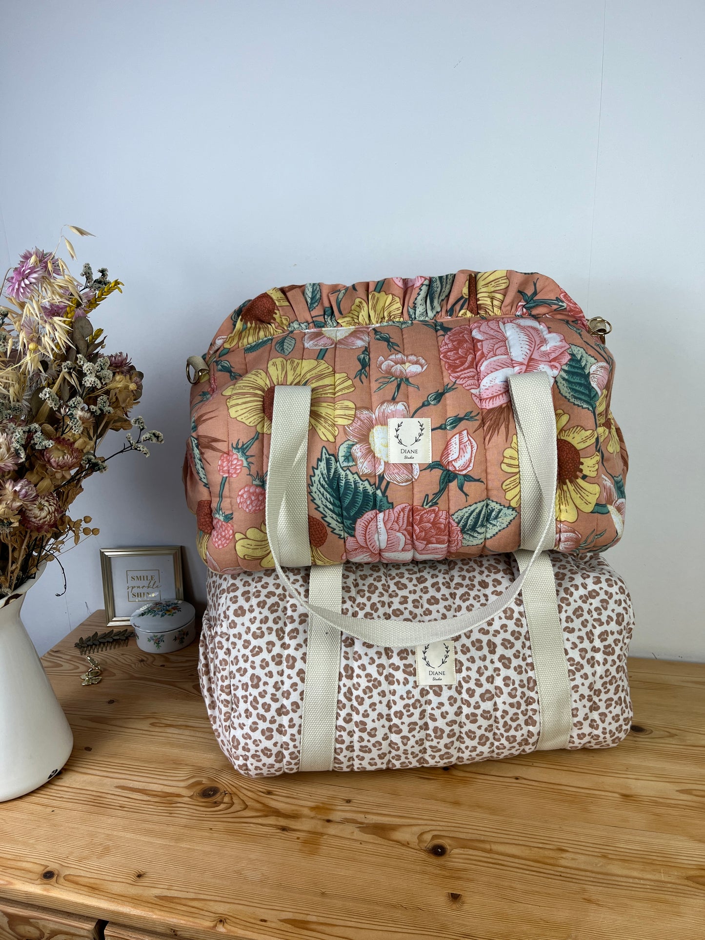 Louison the children's duffel bag with initial lace