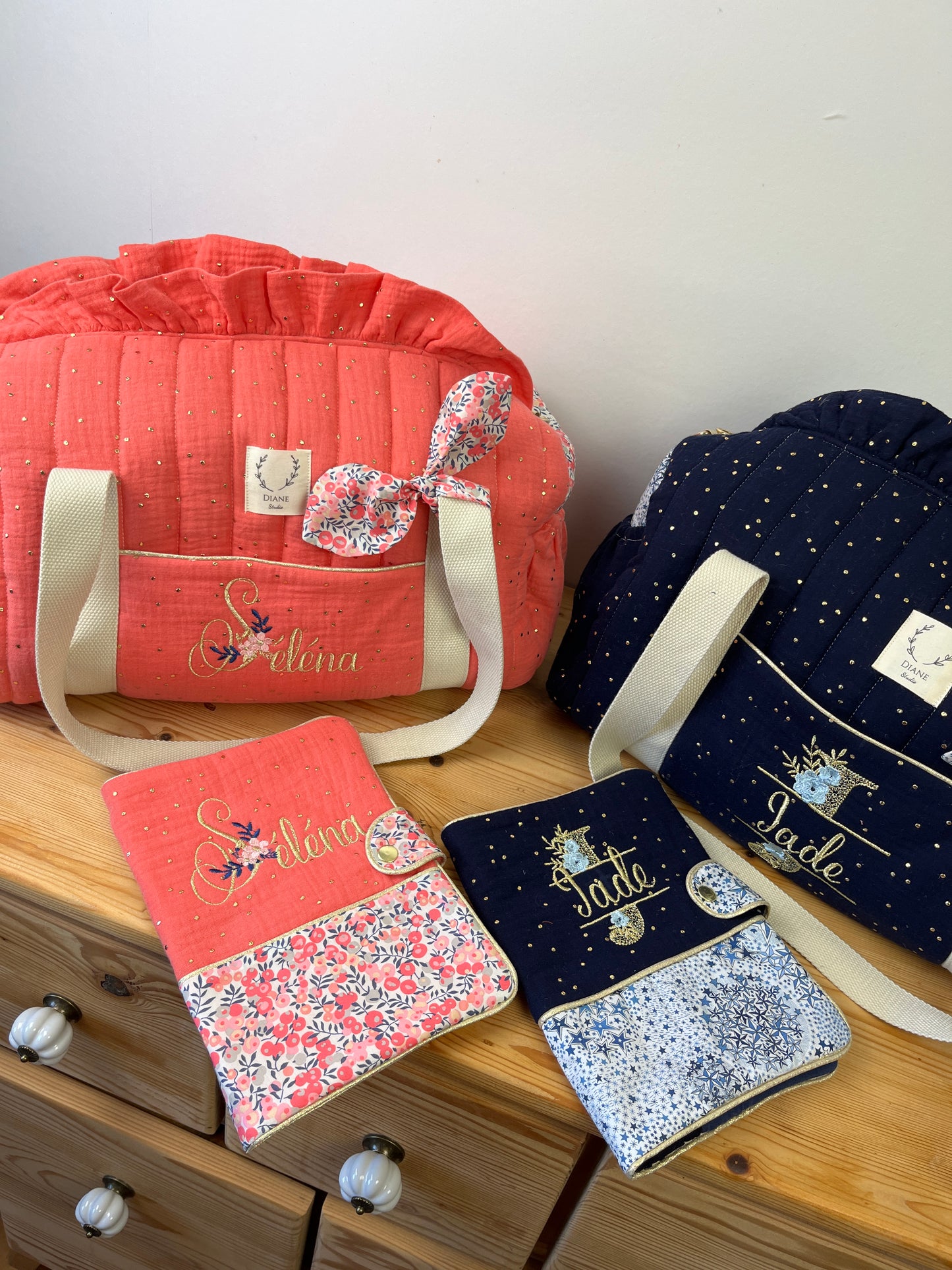 Set: duffel bag and notebook cover, 100% customizable