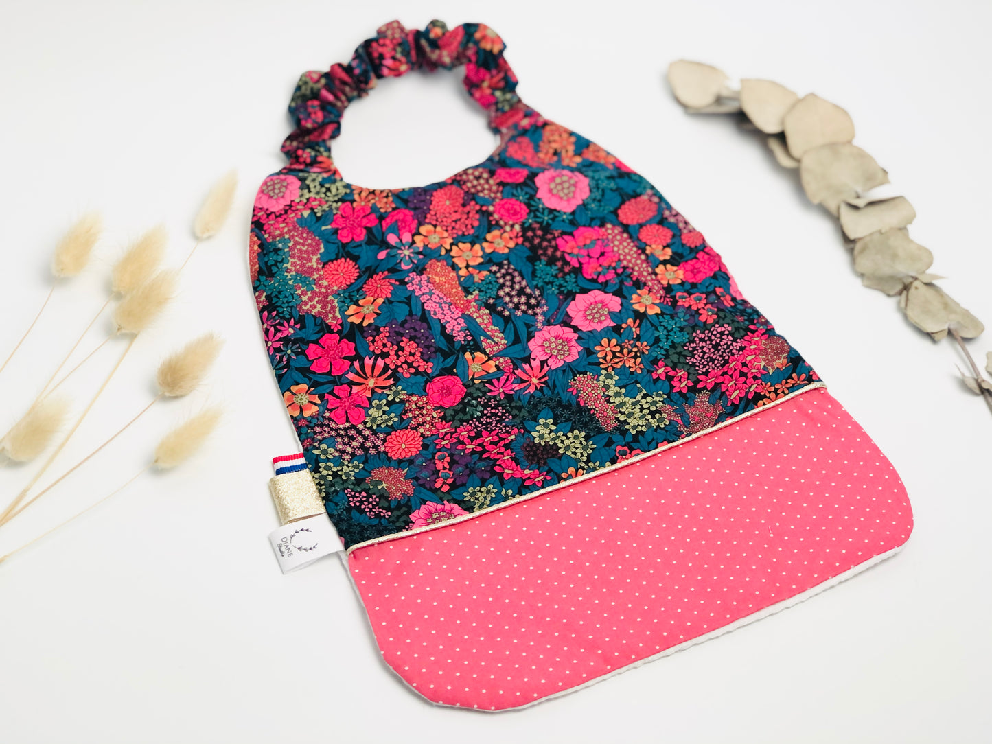 The 100% customizable elasticated towel