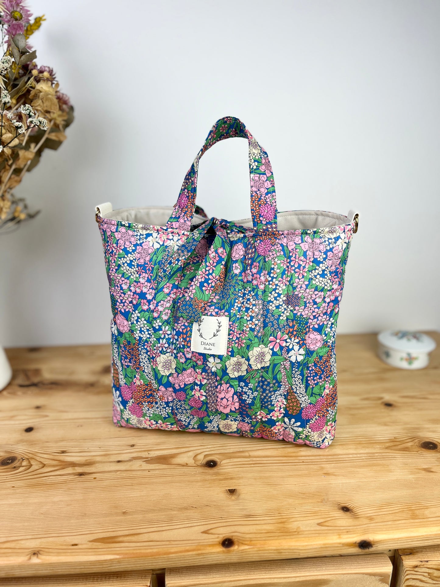 The Félicie bag is 100% customizable