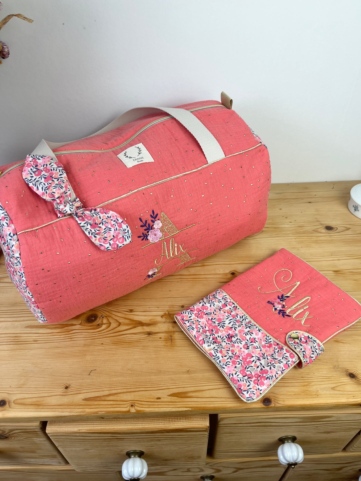 Set: duffel bag and notebook cover, 100% customizable