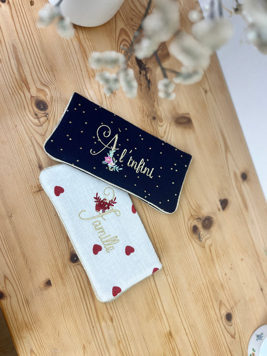 Protège livret de famille brodé 100 % personnalisable