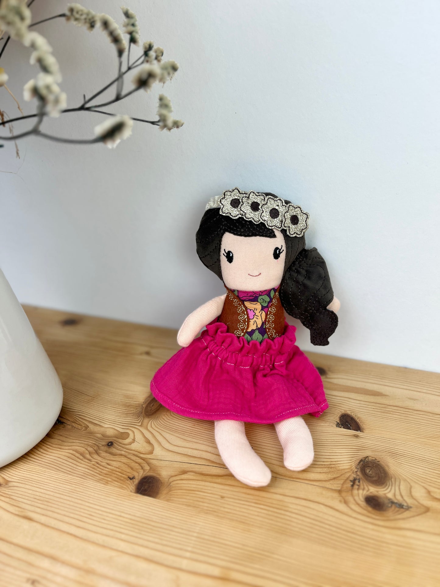 NEW: Chloe, the decorative doll