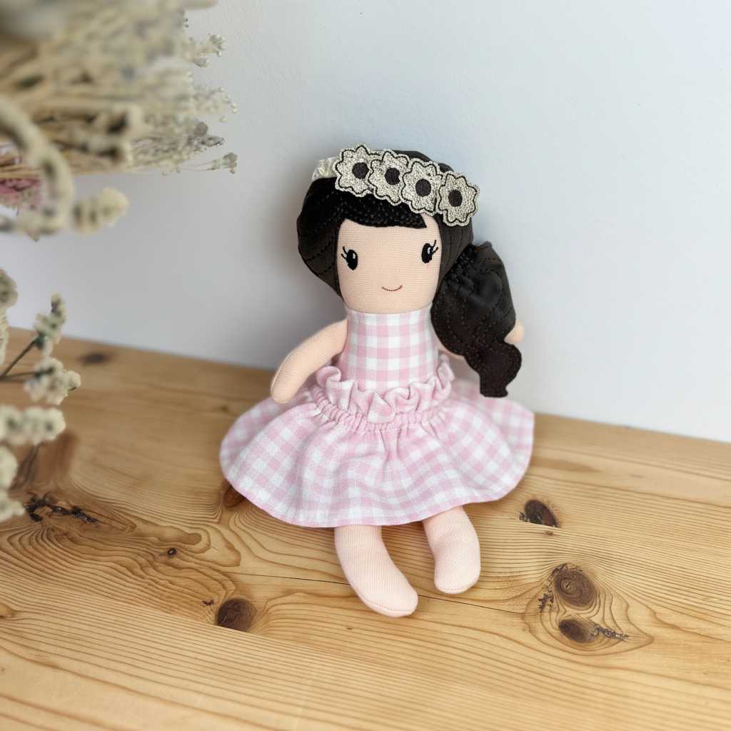 Chloé, la poupée décorative