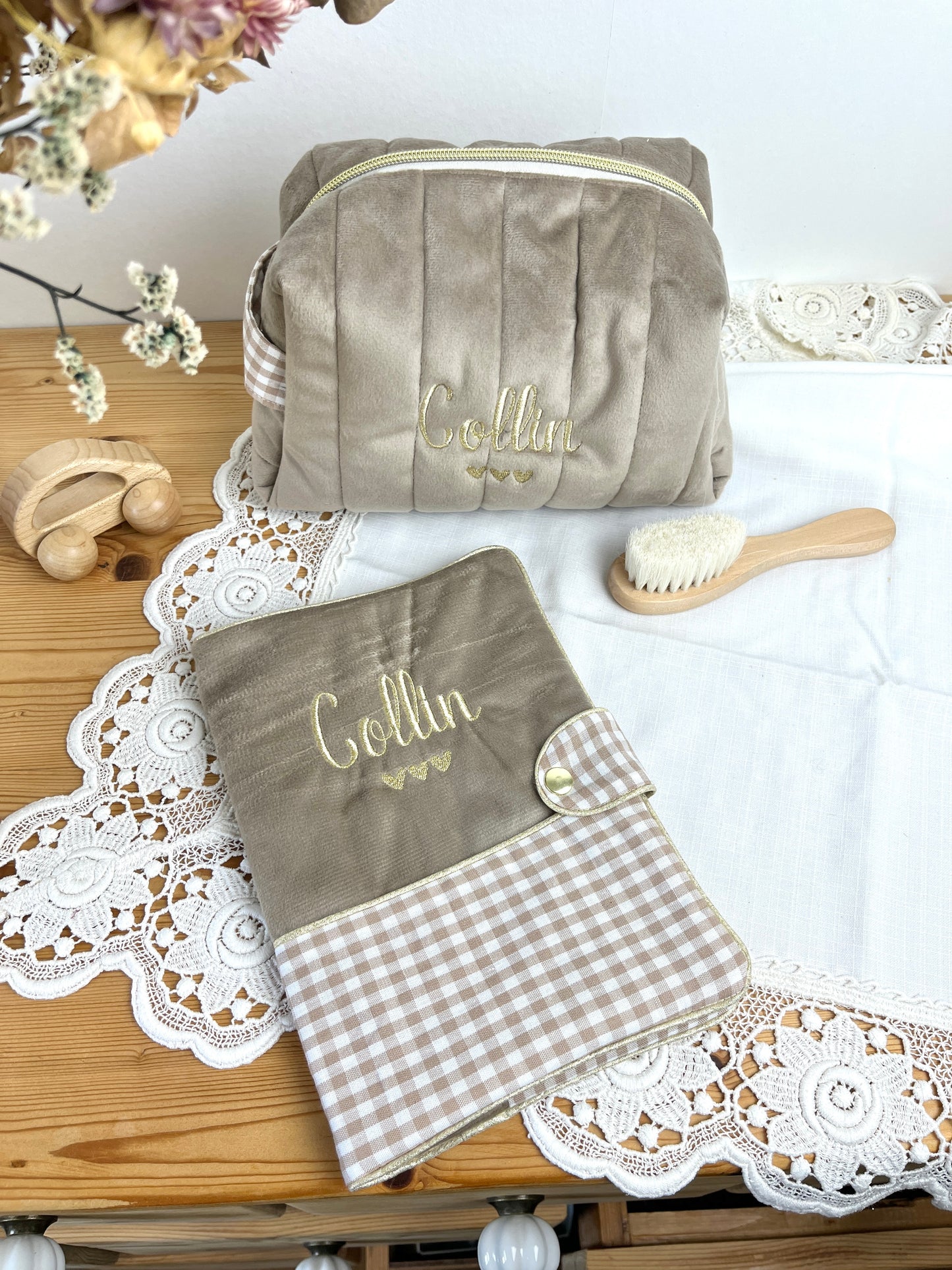 NOUVEAU Ensemble : Trousse de toilette et protège carnet de santé personnalisable