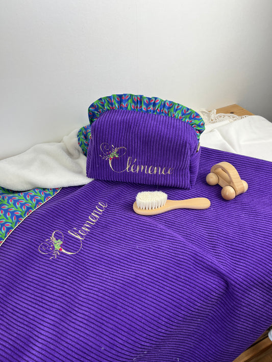 NOUVEAU Ensemble : Trousse de toilette et couverture