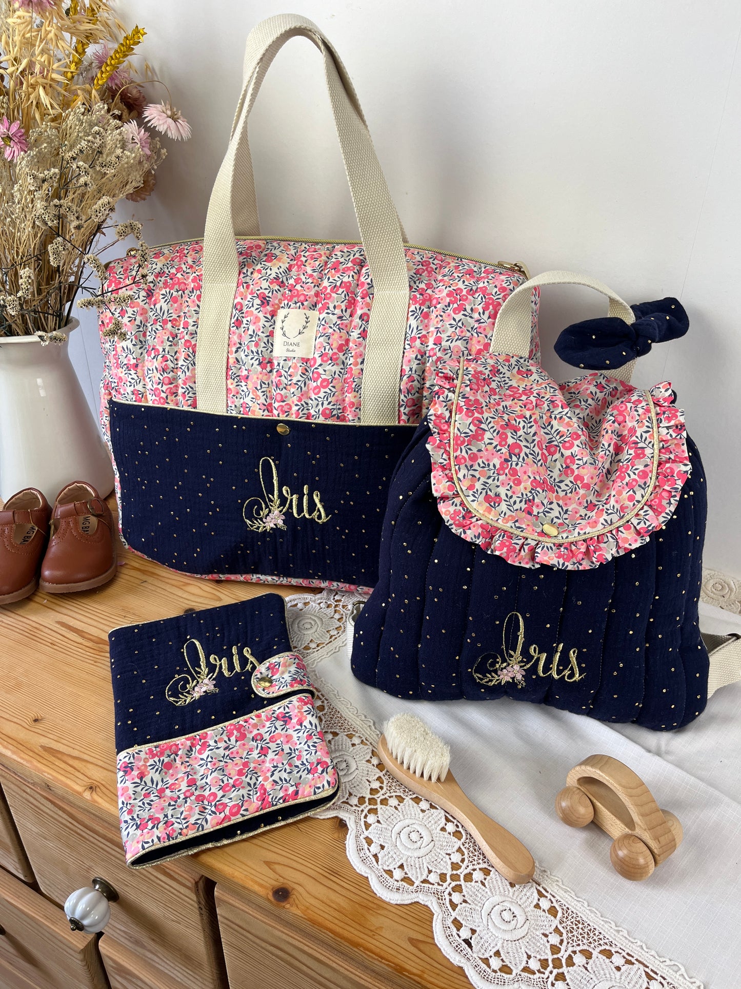Eglantine set: diaper bag, notebook cover and backpack 