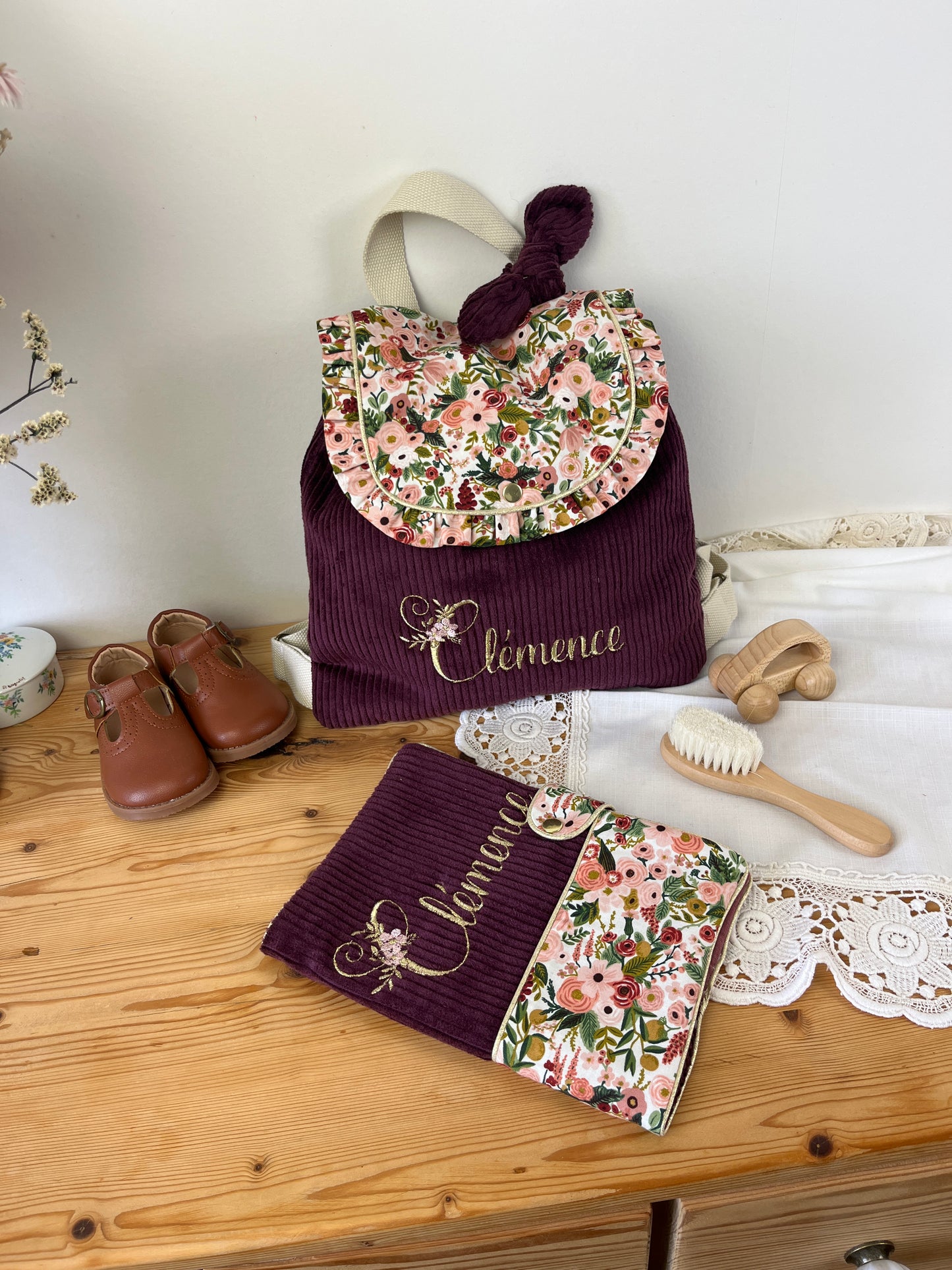 Eglantine set: diaper bag, notebook cover and backpack 