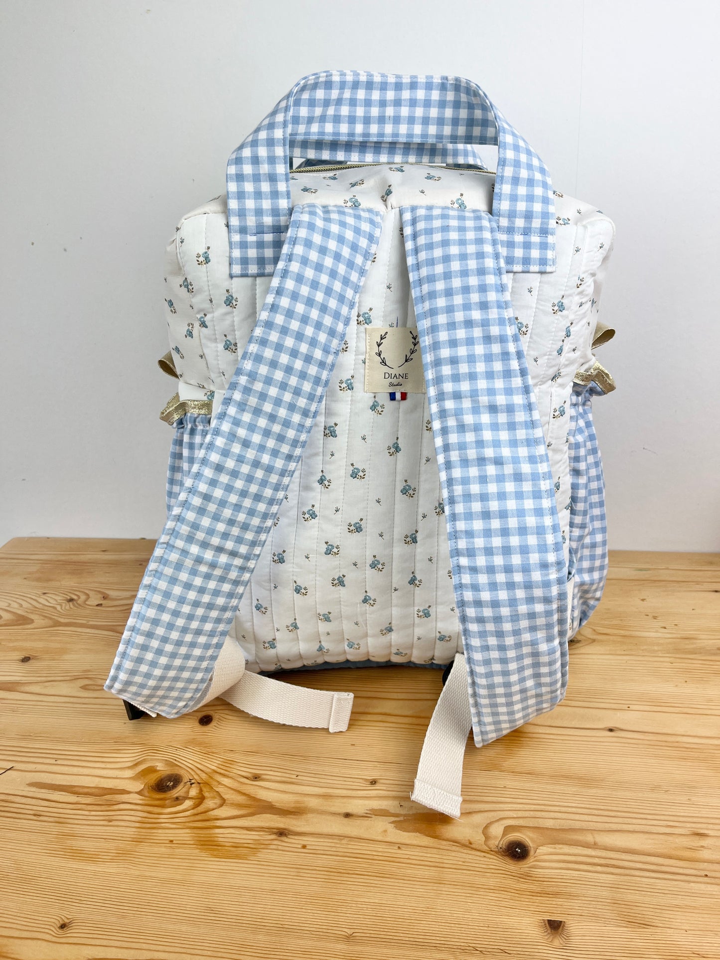 The Leo backpack for primary and secondary school