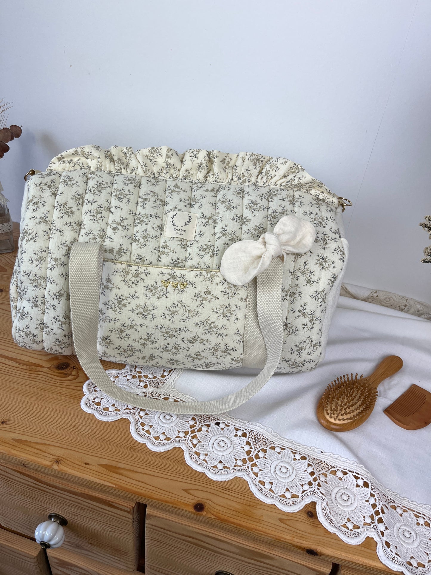 Sac Louison initiale dentelle