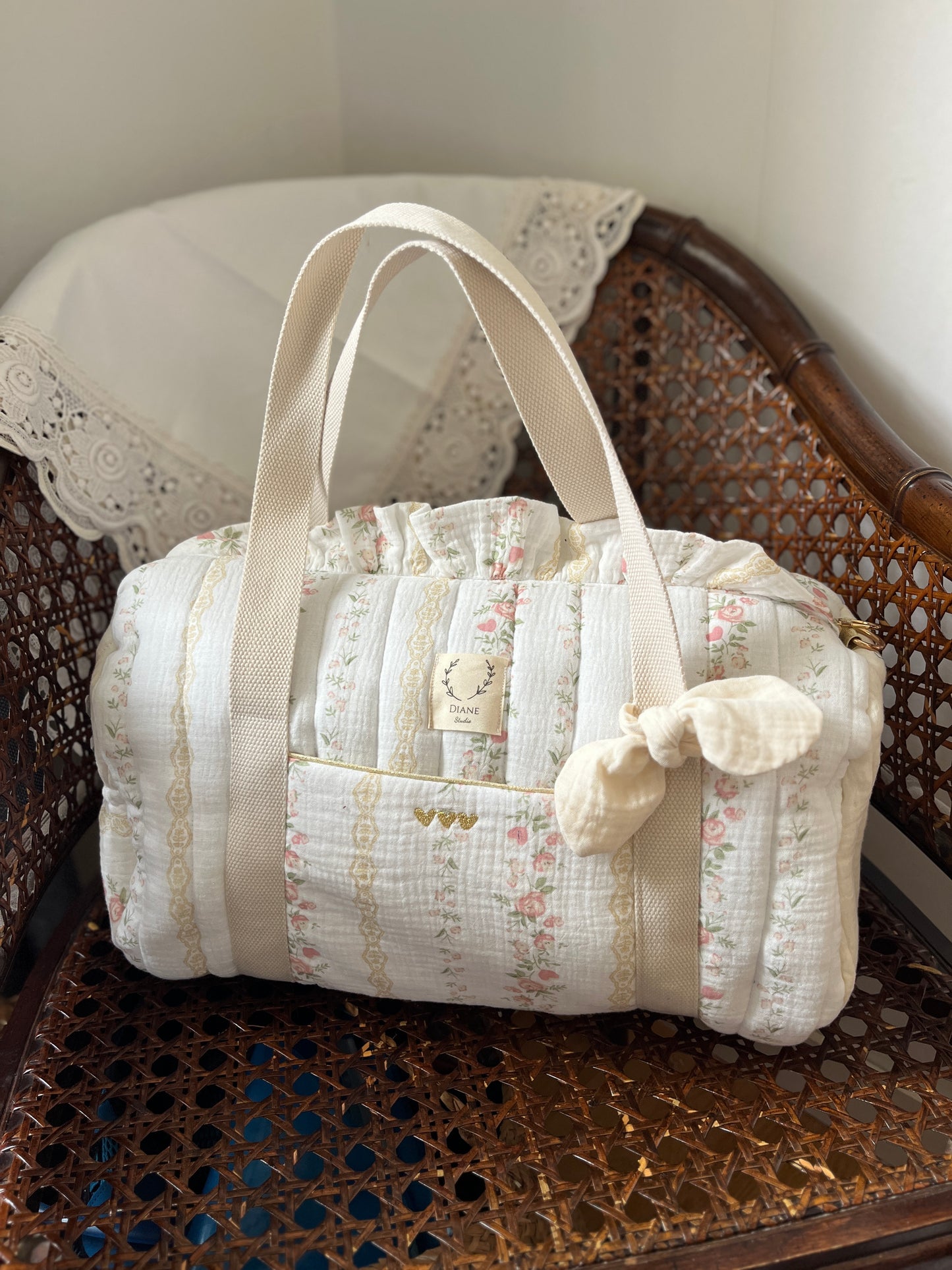 Sac Louison initiale dentelle