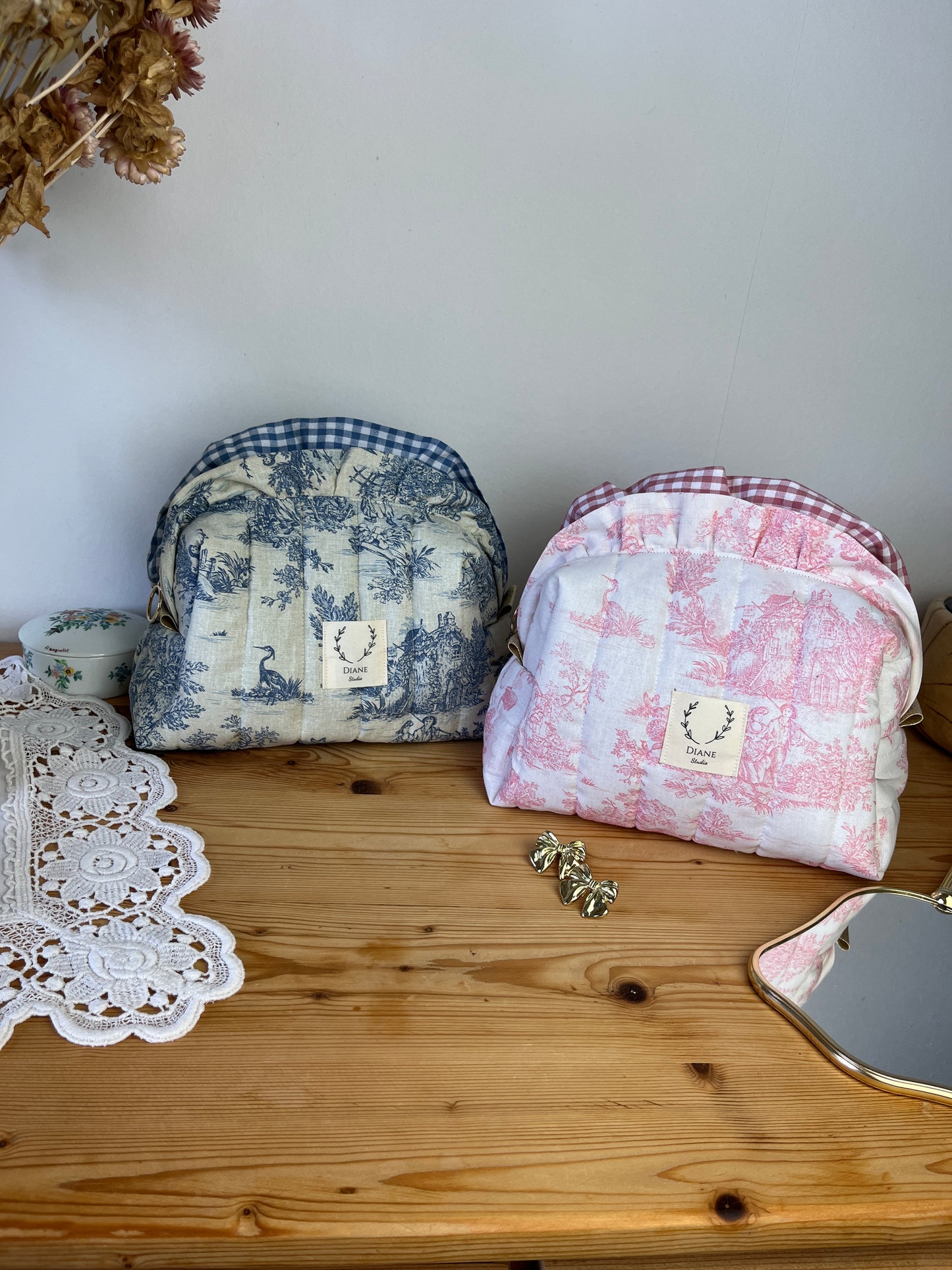 Colette's quilted toiletry bag and its bow