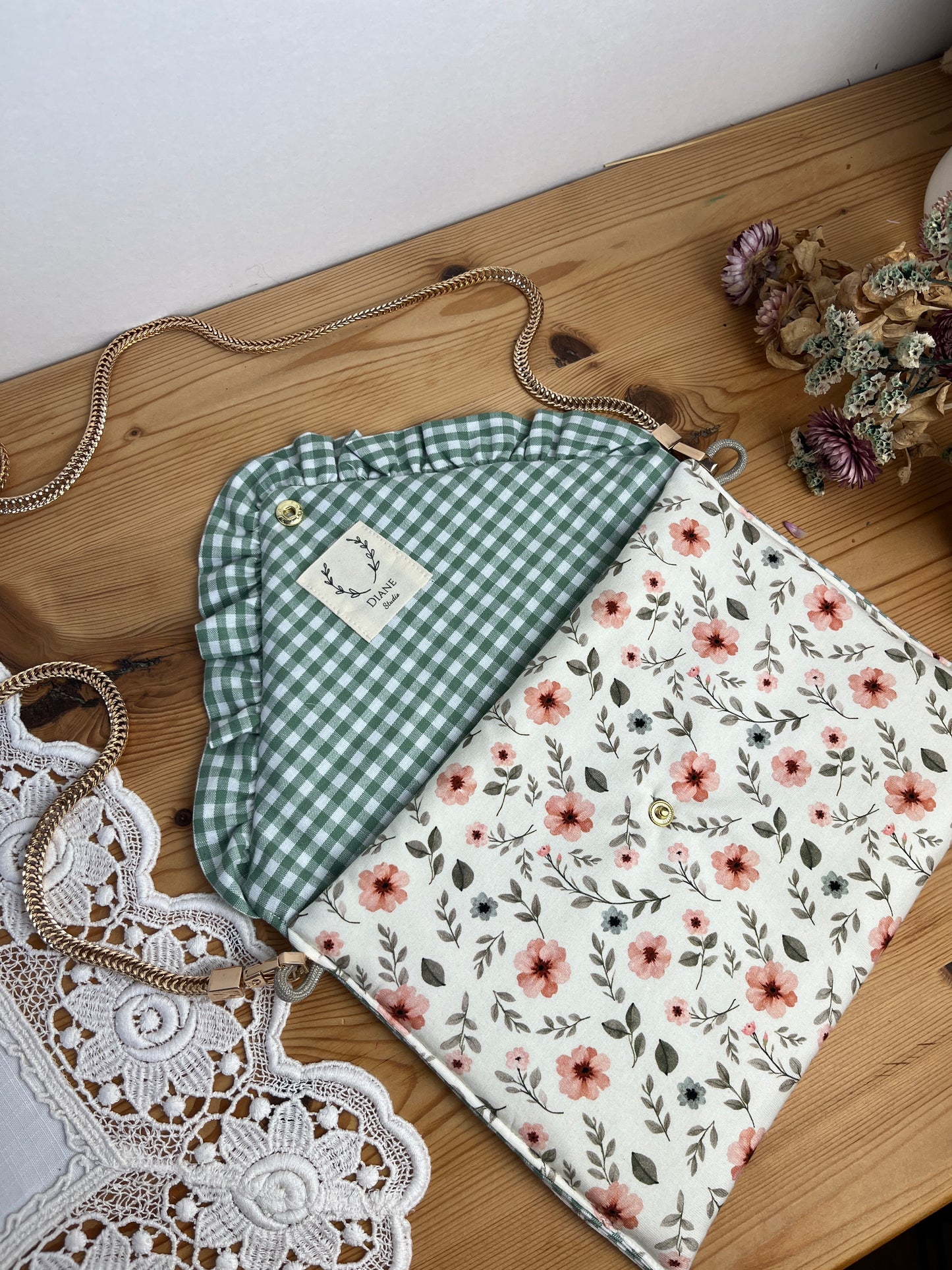 Charlotte the envelope clutch with chain, 100% customizable