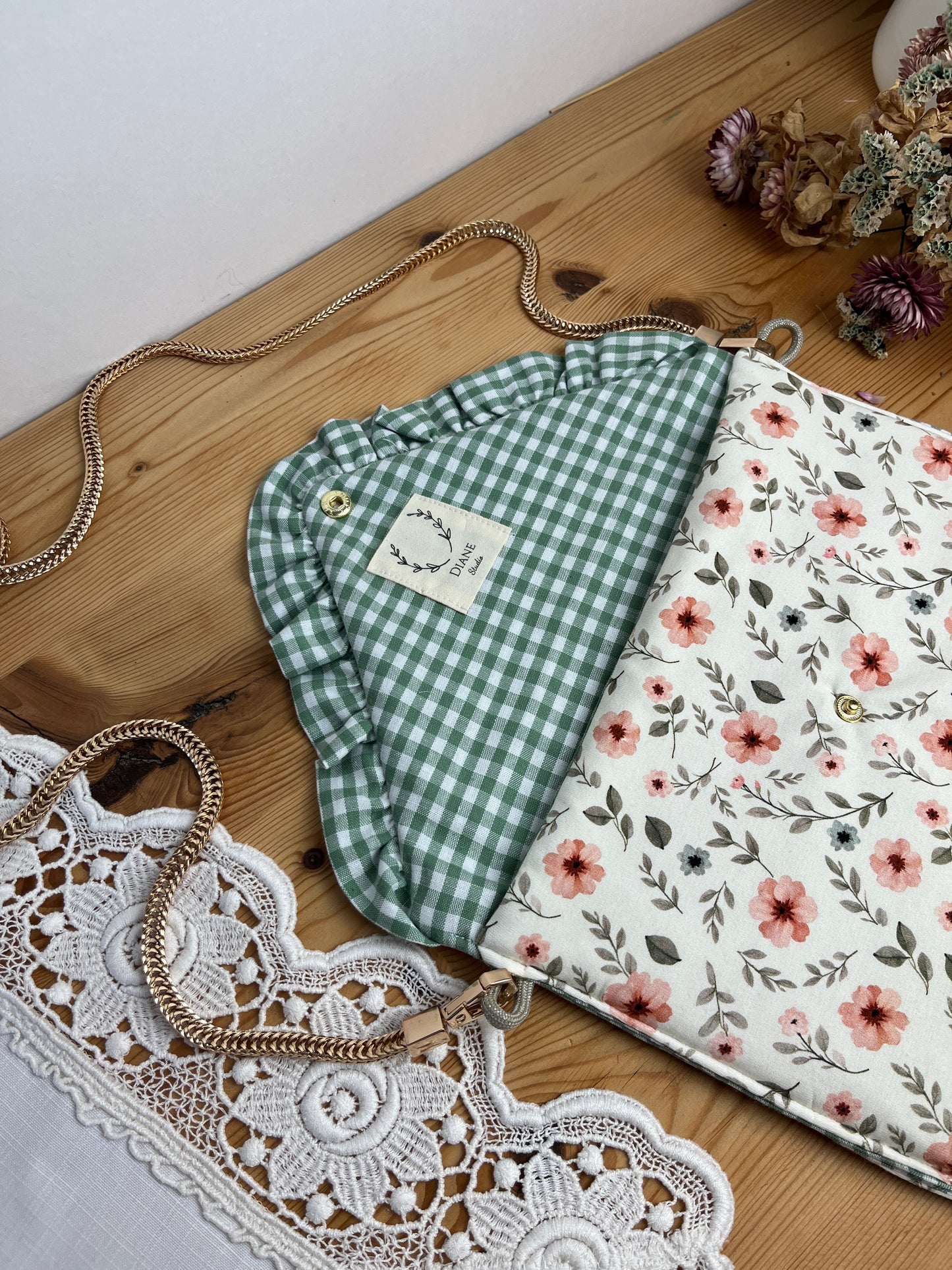 Charlotte the envelope clutch with chain, 100% customizable