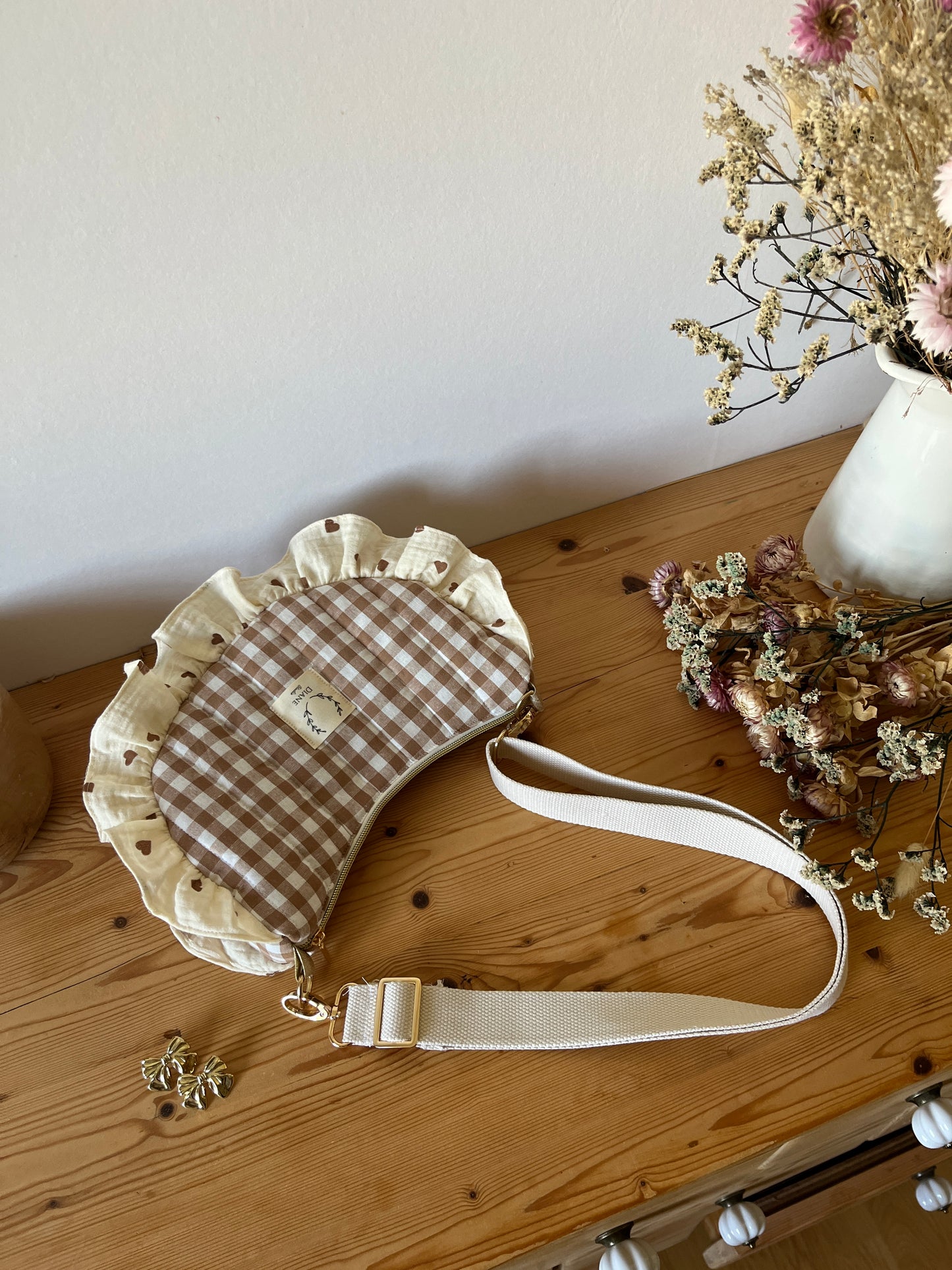 Sac Milan motifs vichy caramel et gaze coeurs