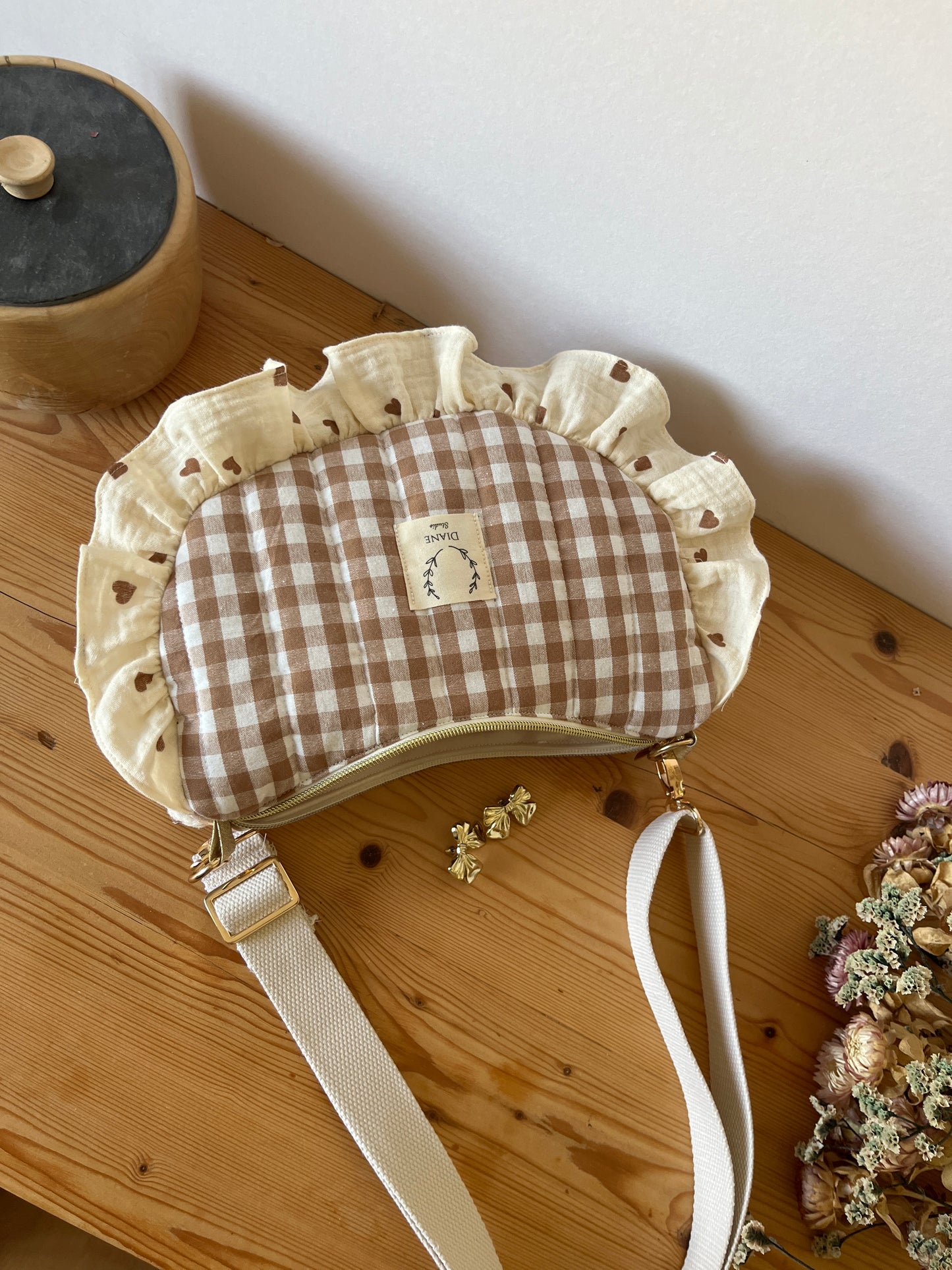 Sac Milan motifs vichy caramel et gaze coeurs