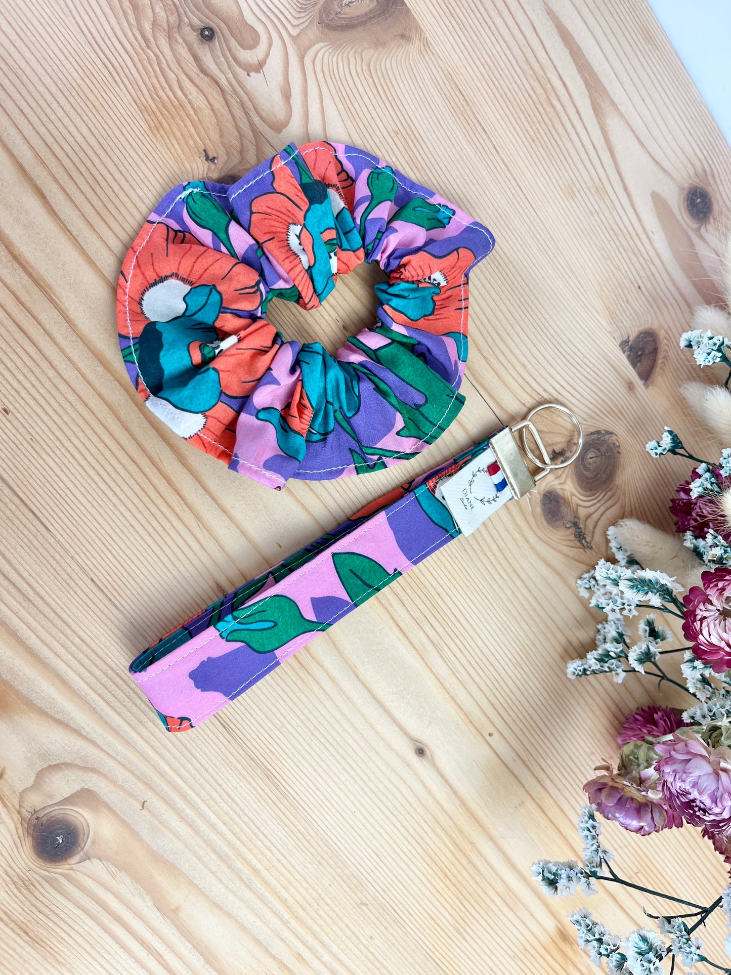 Set: keychain and scrunchie 