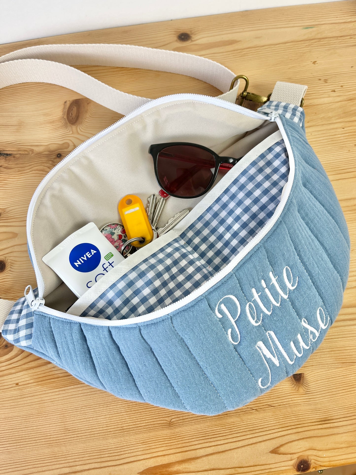 Roxane, the 100% customizable children's fanny pack