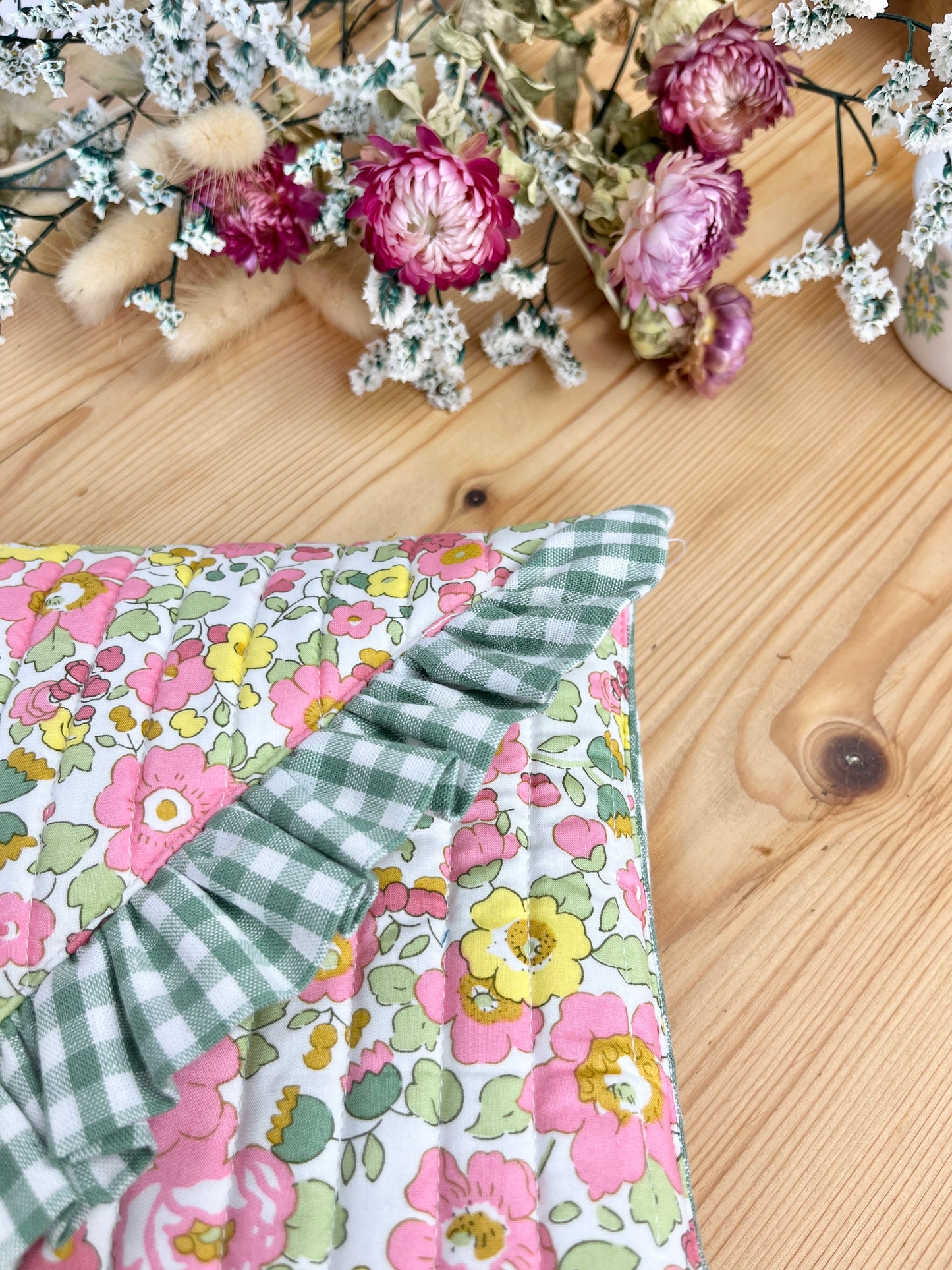 Charlotte, the 100% customizable envelope pouch
