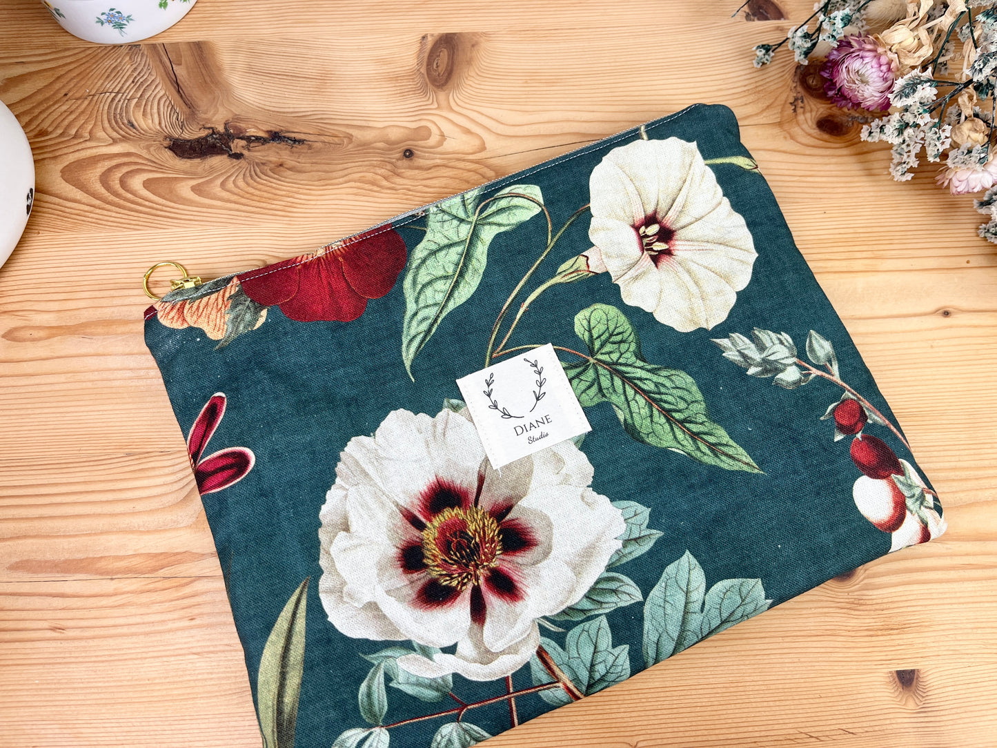 Babette the flat botanical pouch
